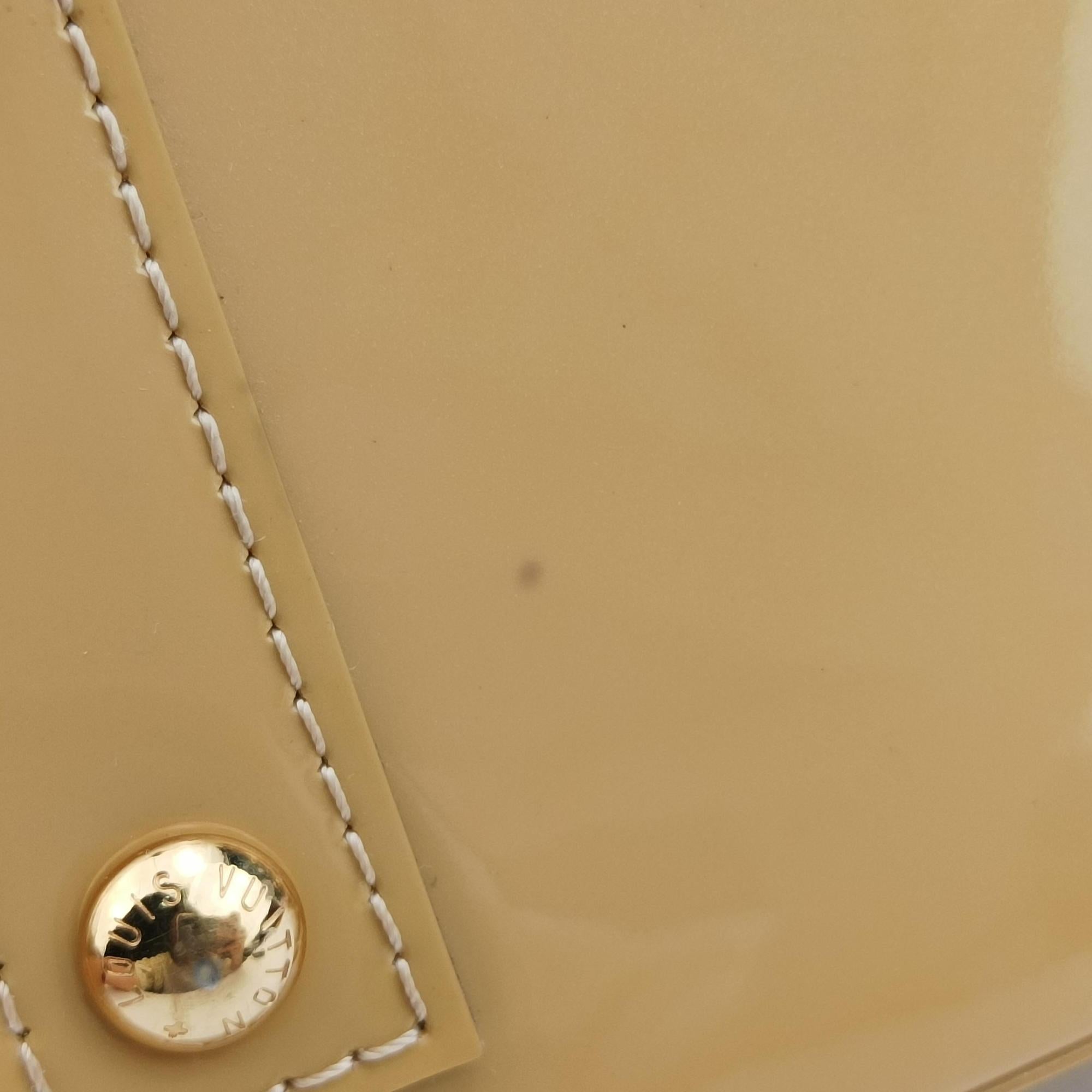 Secondhand Louis Vuitton Alma BB Citrine Vernis M90104 shoulderbag | stylenewstar