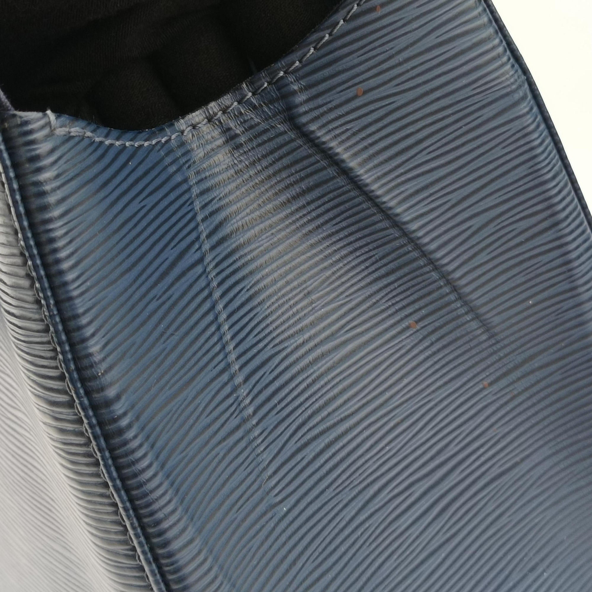 Secondhand Louis Vuitton Brea MM Saphir epi M40964 shoulderbag | stylenewstar