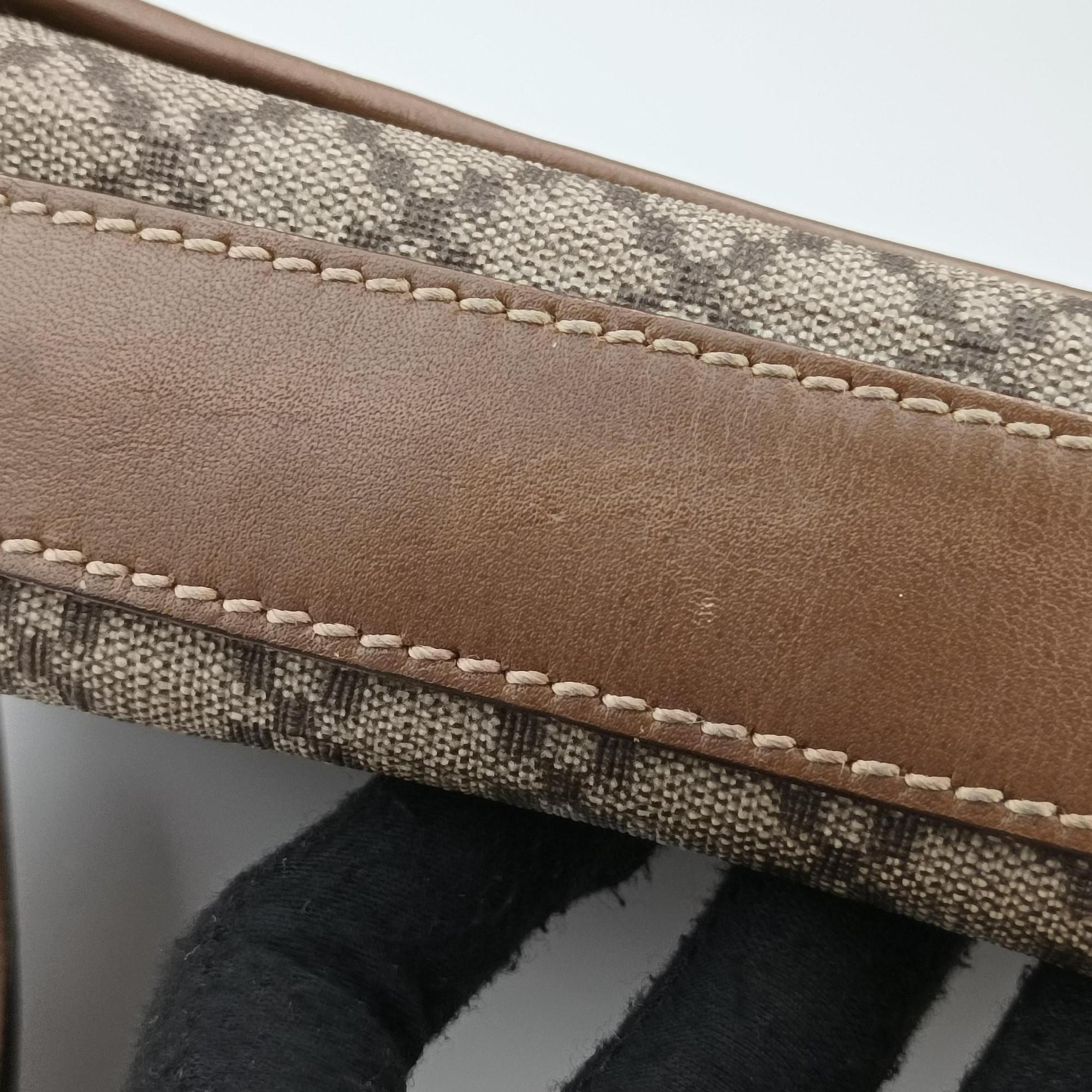 Pre-owned Gucci Diamante Brown canvas×leather 295679 shoulderbag | stylenewstar