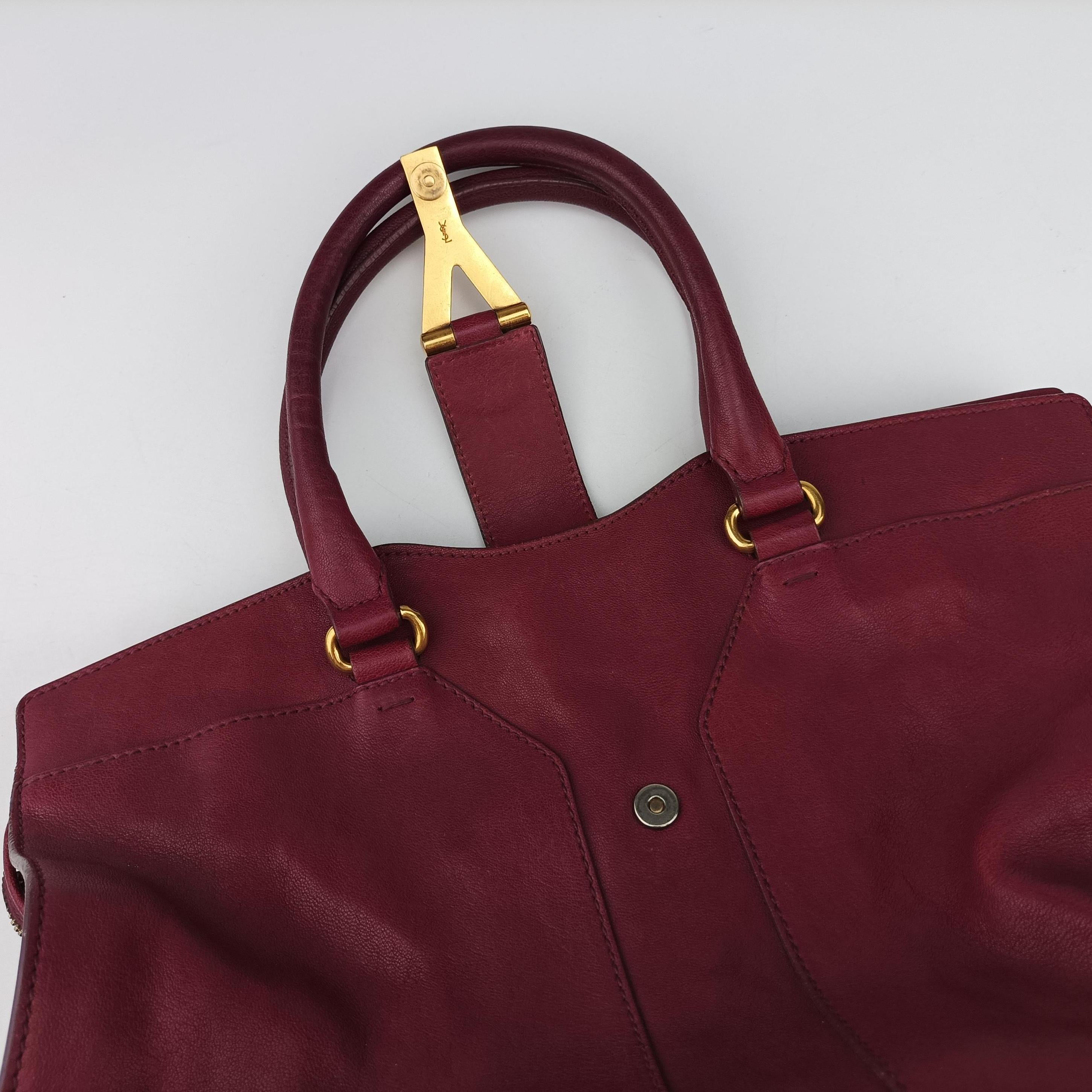 Secondhand Yves Saint Laurent Cabas ChYc Purple Leather 279079 handbag | stylenewstar