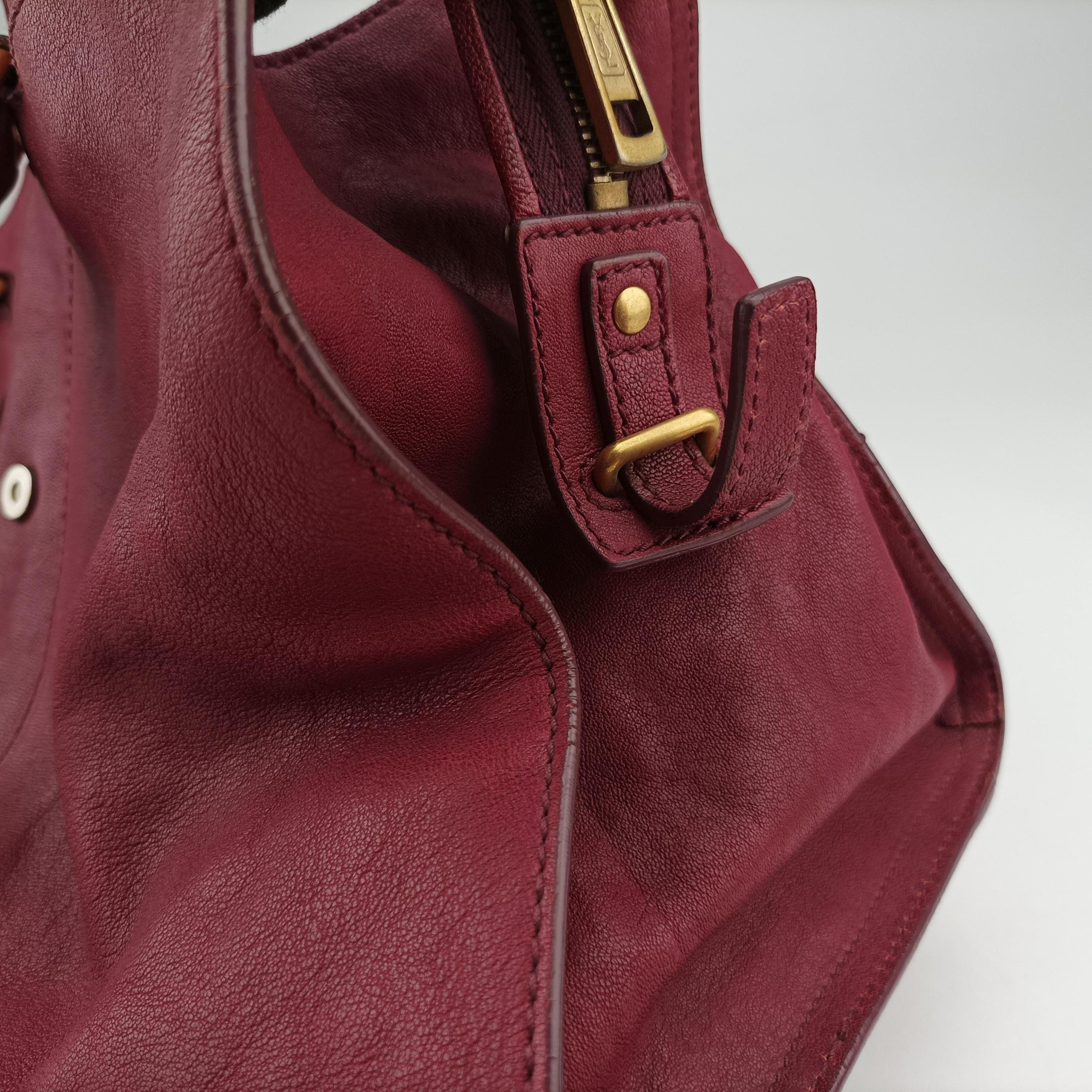 Secondhand Yves Saint Laurent Cabas ChYc Purple Leather 279079 handbag | stylenewstar