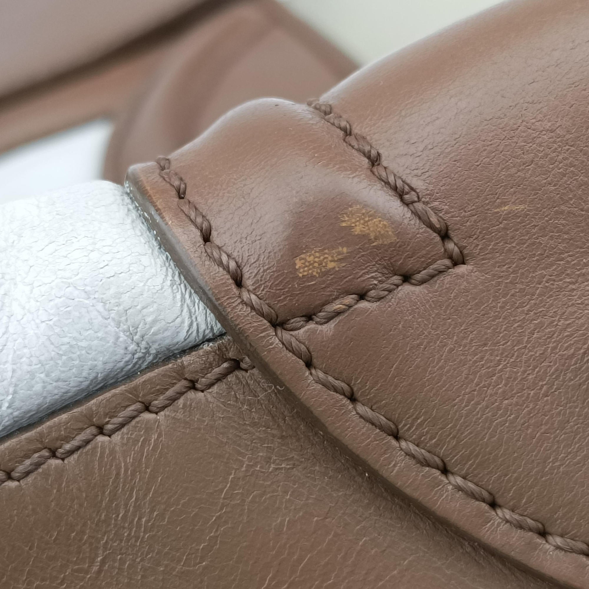 Pre-owned Celine Luggage Mini Shopper Beige × White Leather  handbag | stylenewstar