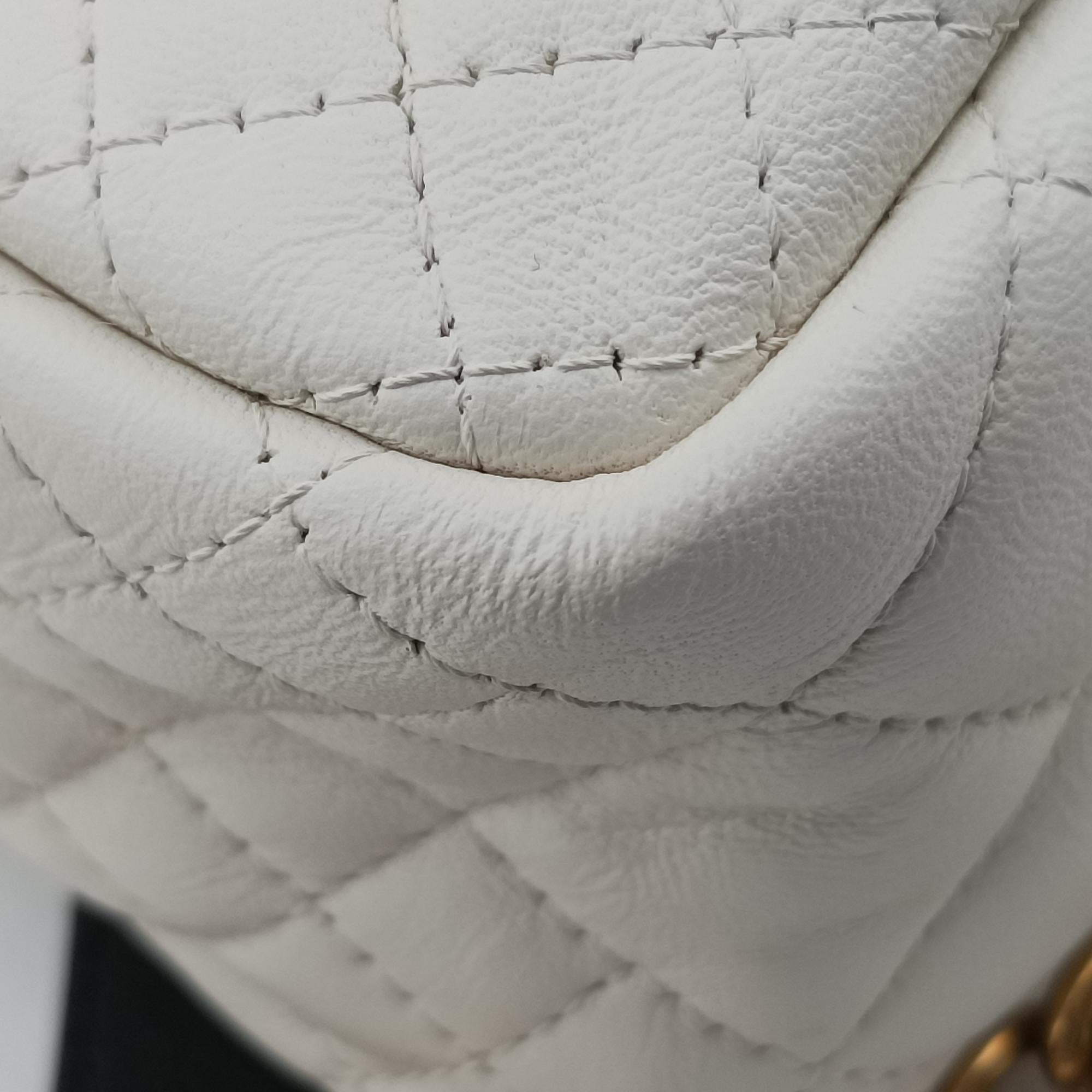 Pre-owned VERSACE medusa White leather  shoulderbag | stylenewstar