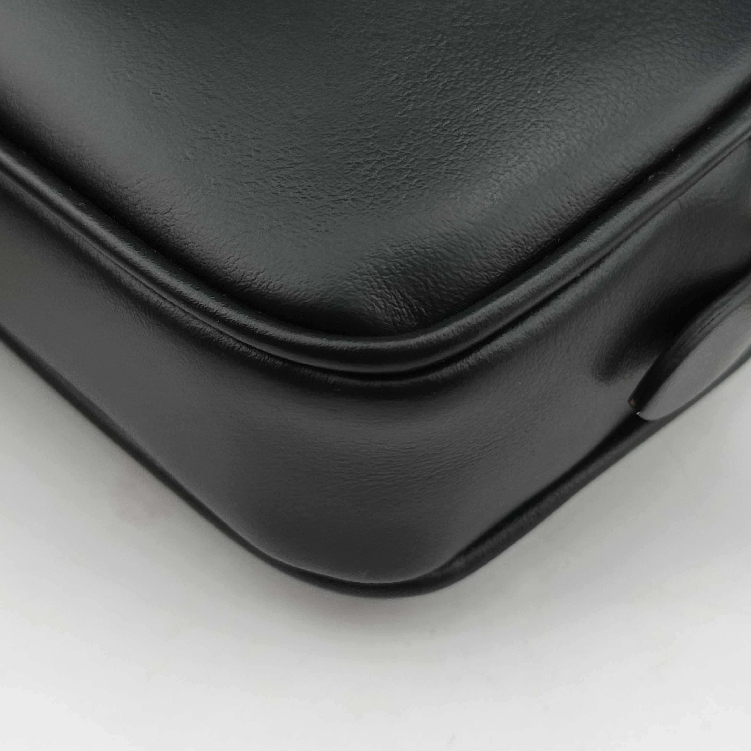 Pre-owned Miu Miu Logo belt Black leather  bum bag/waist bag | stylenewstar