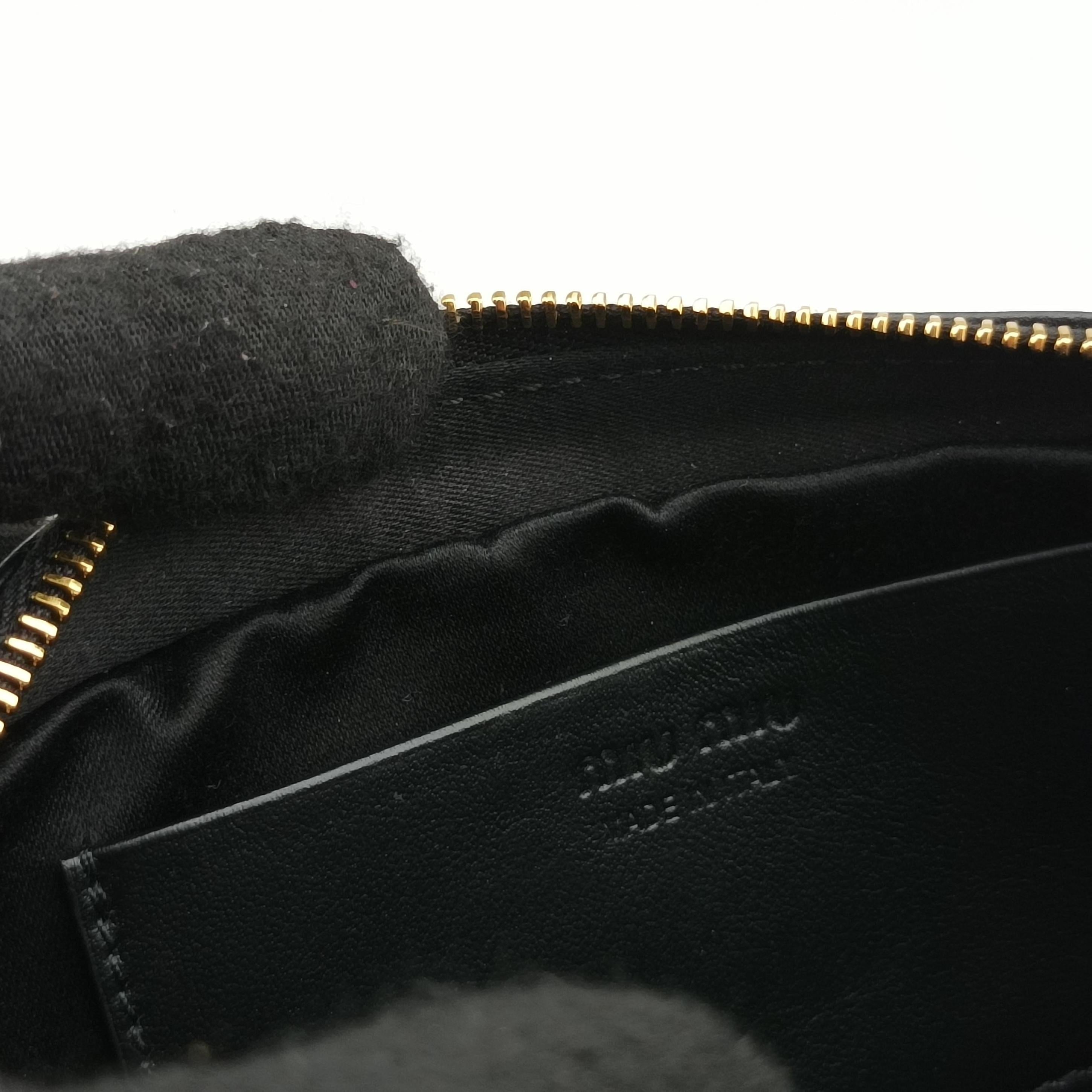 Pre-owned Miu Miu Logo belt Black leather  bum bag/waist bag | stylenewstar