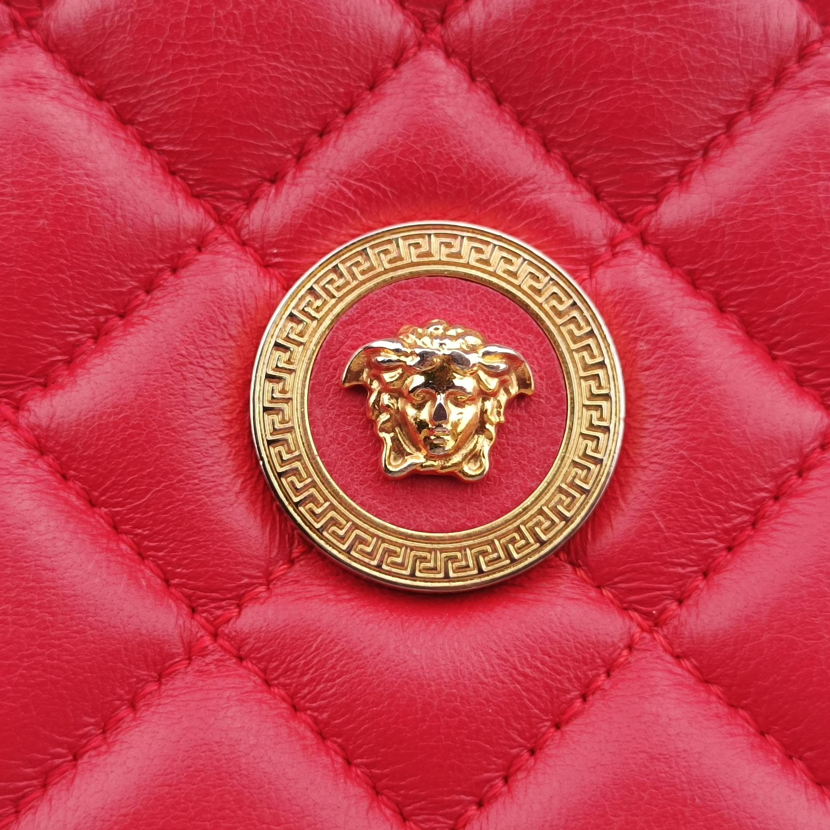 Secondhand VERSACE medusa Red leather  shoulderbag | stylenewstar