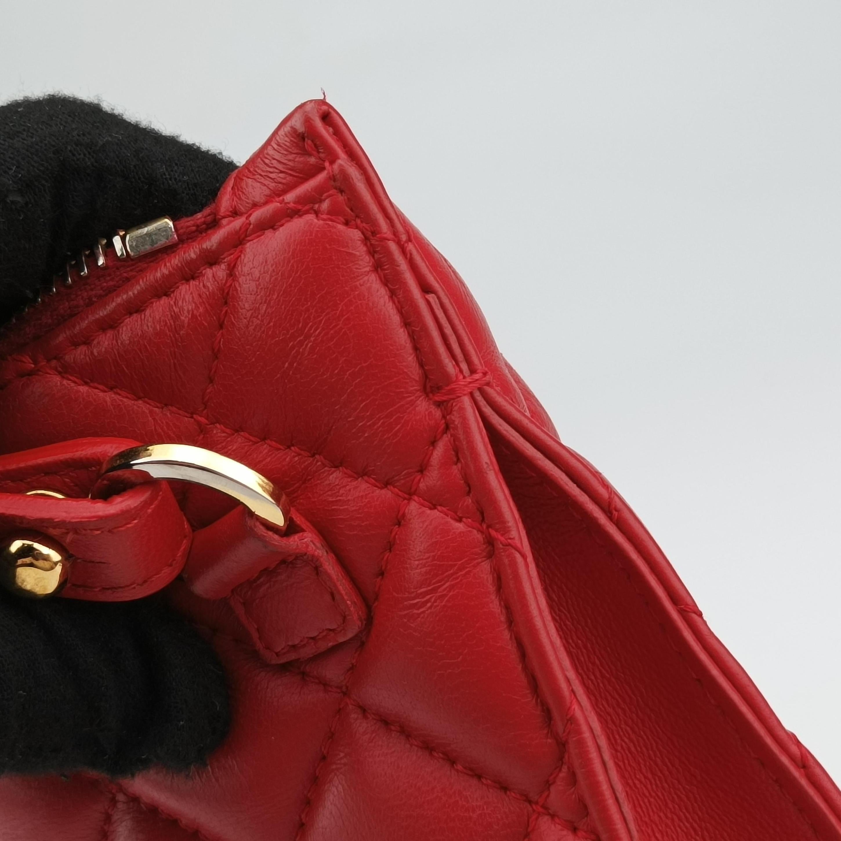 Secondhand VERSACE medusa Red leather  shoulderbag | stylenewstar