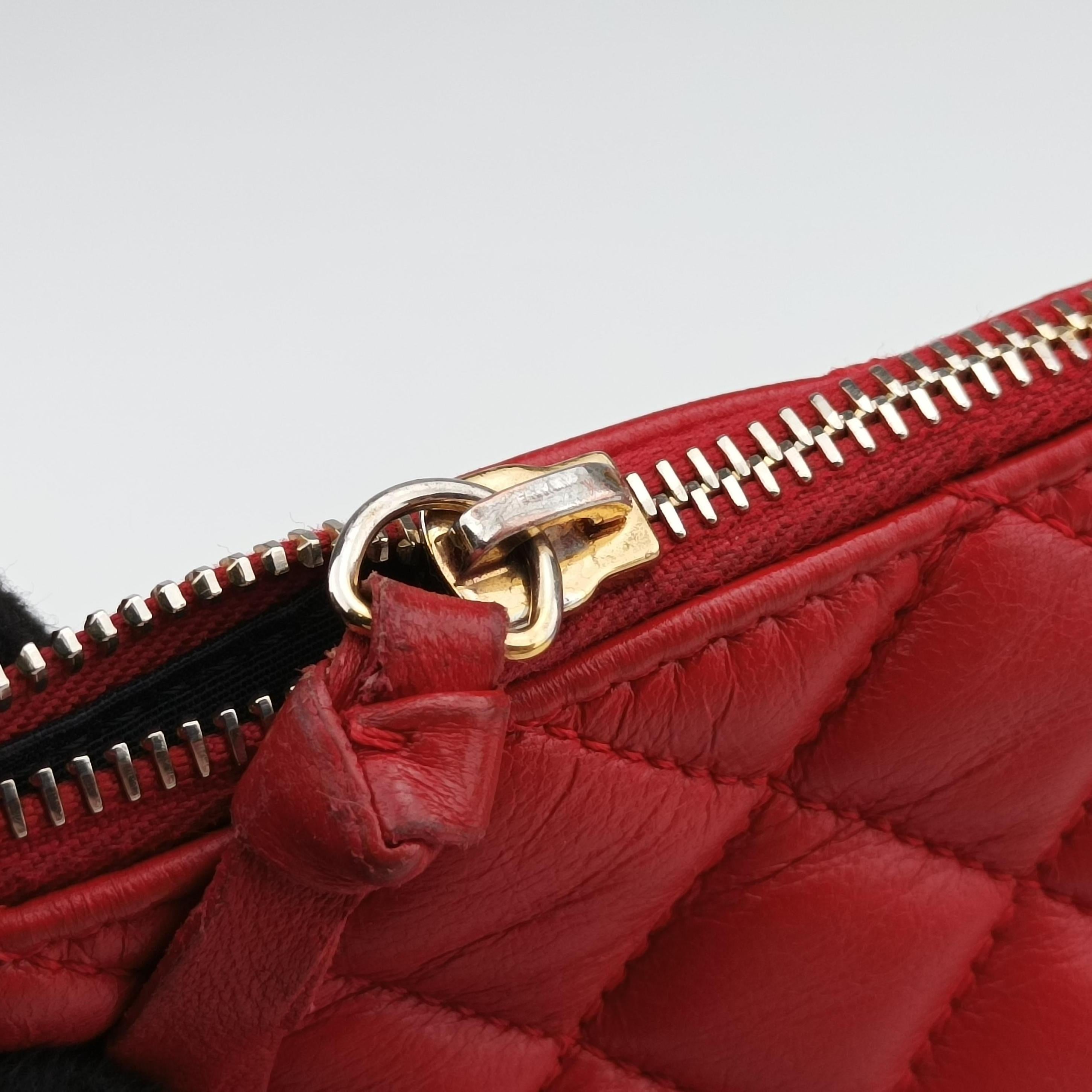 Secondhand VERSACE medusa Red leather  shoulderbag | stylenewstar