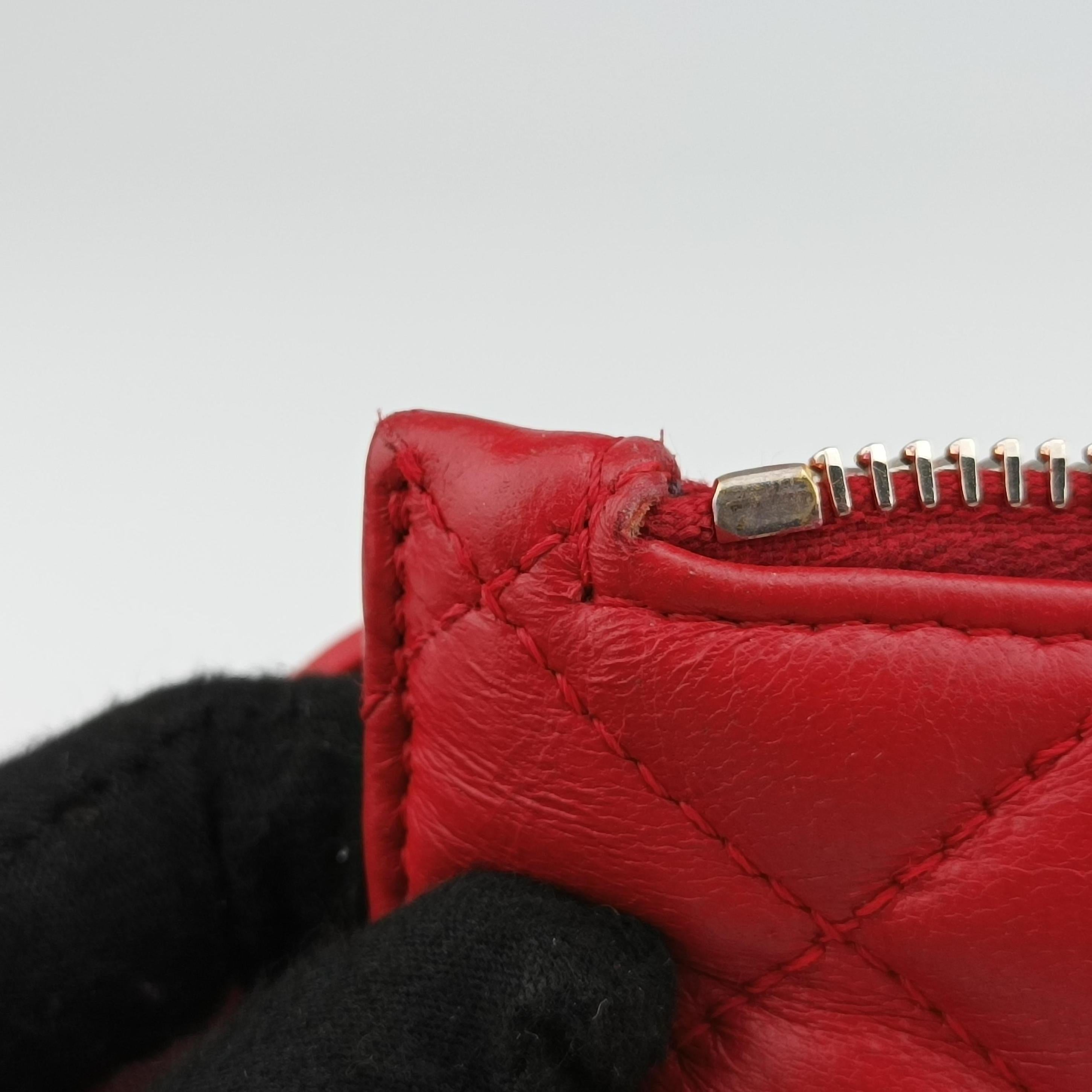 Secondhand VERSACE medusa Red leather  shoulderbag | stylenewstar