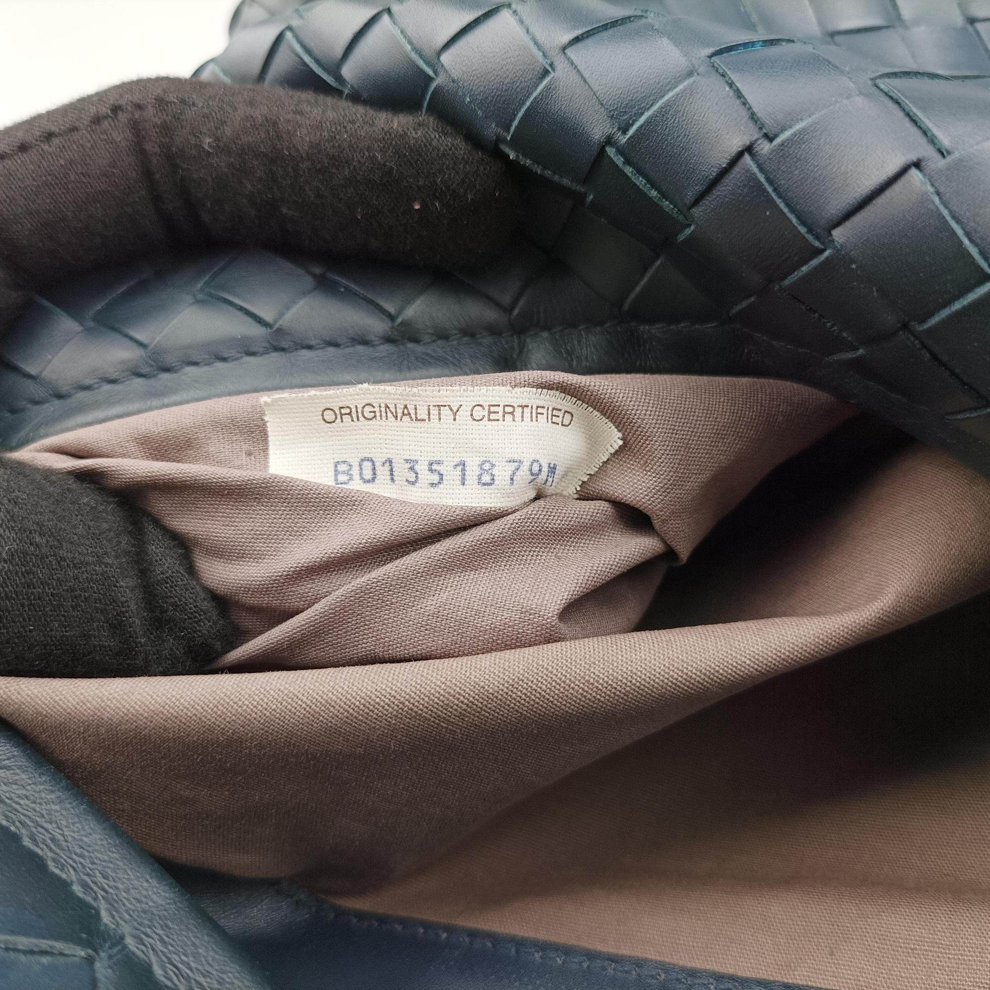 Vintage Bottega Veneta Intrecciato Navy lambskin  handbag | stylenewstar