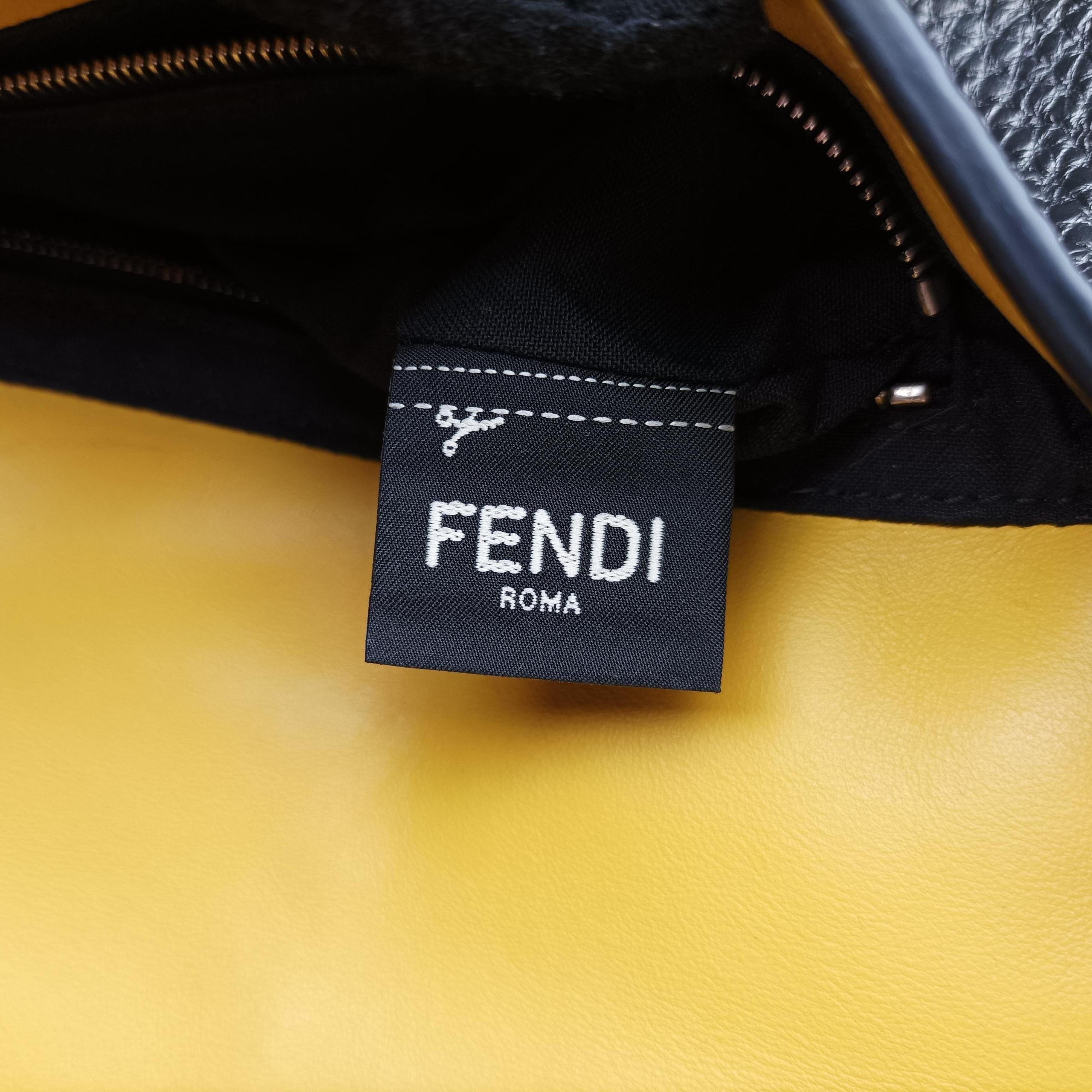 Vintage Fendi Baguette Grey Leather 7VA472 shoulderbag | stylenewstar