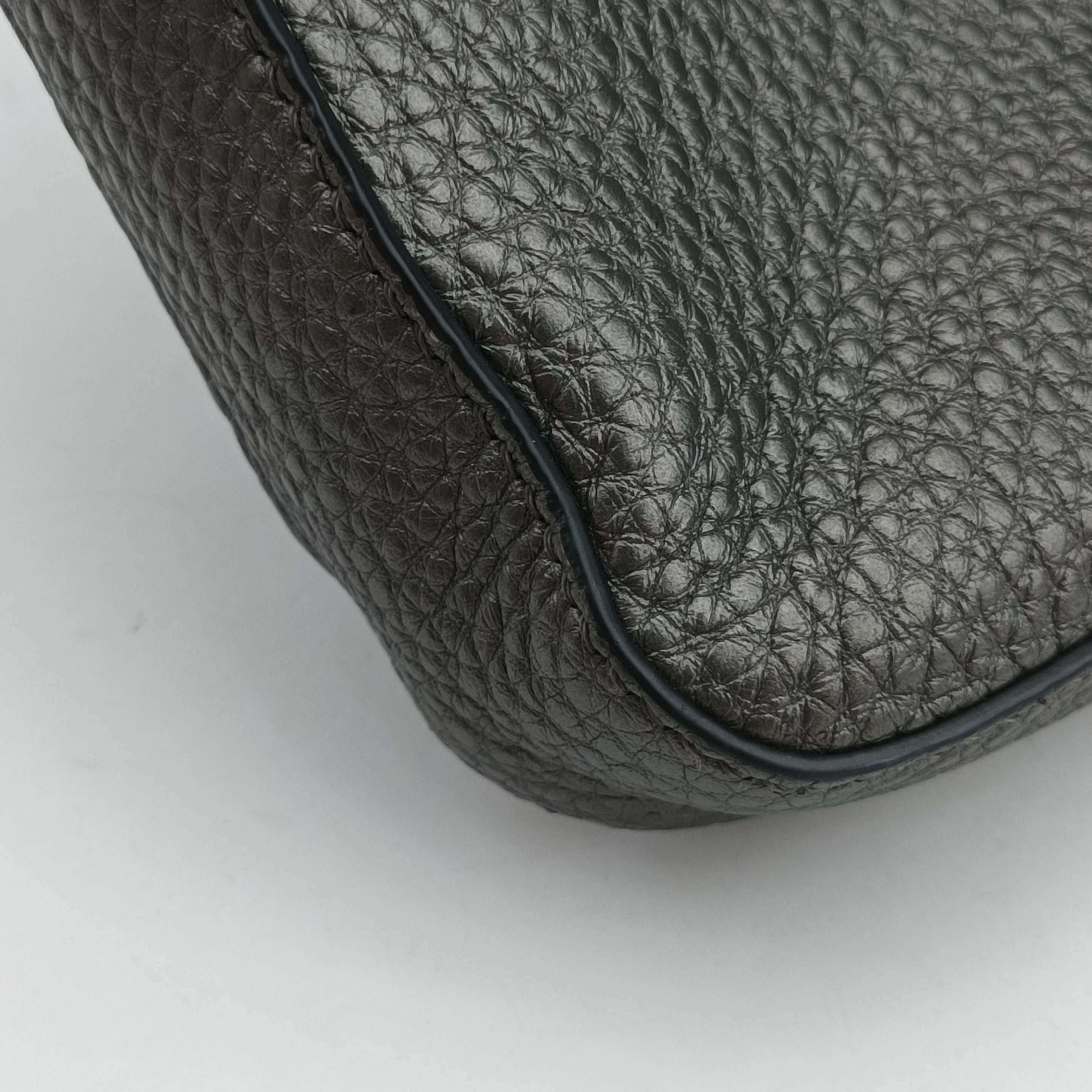 Vintage Fendi Baguette Grey Leather 7VA472 shoulderbag | stylenewstar