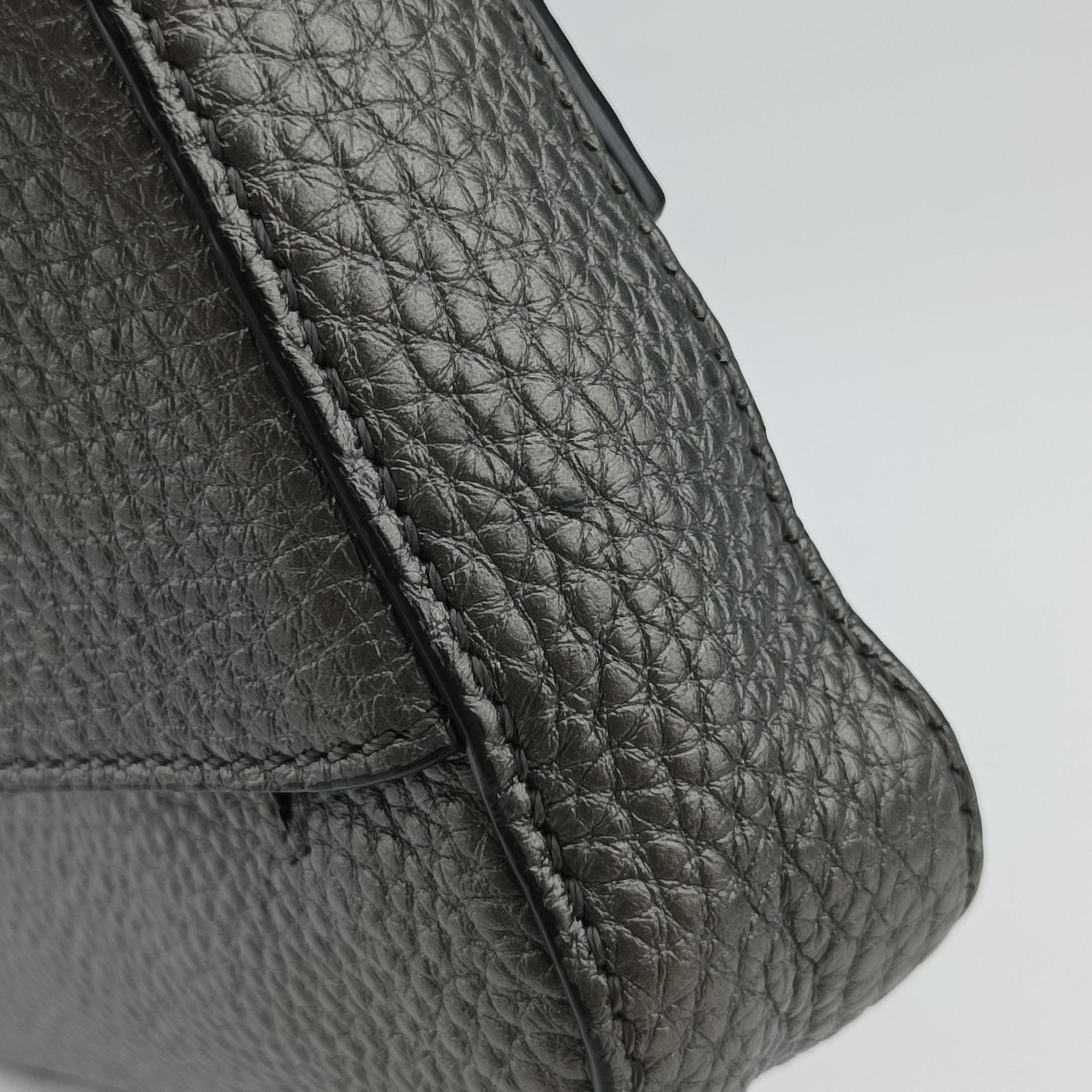 Vintage Fendi Baguette Grey Leather 7VA472 shoulderbag | stylenewstar