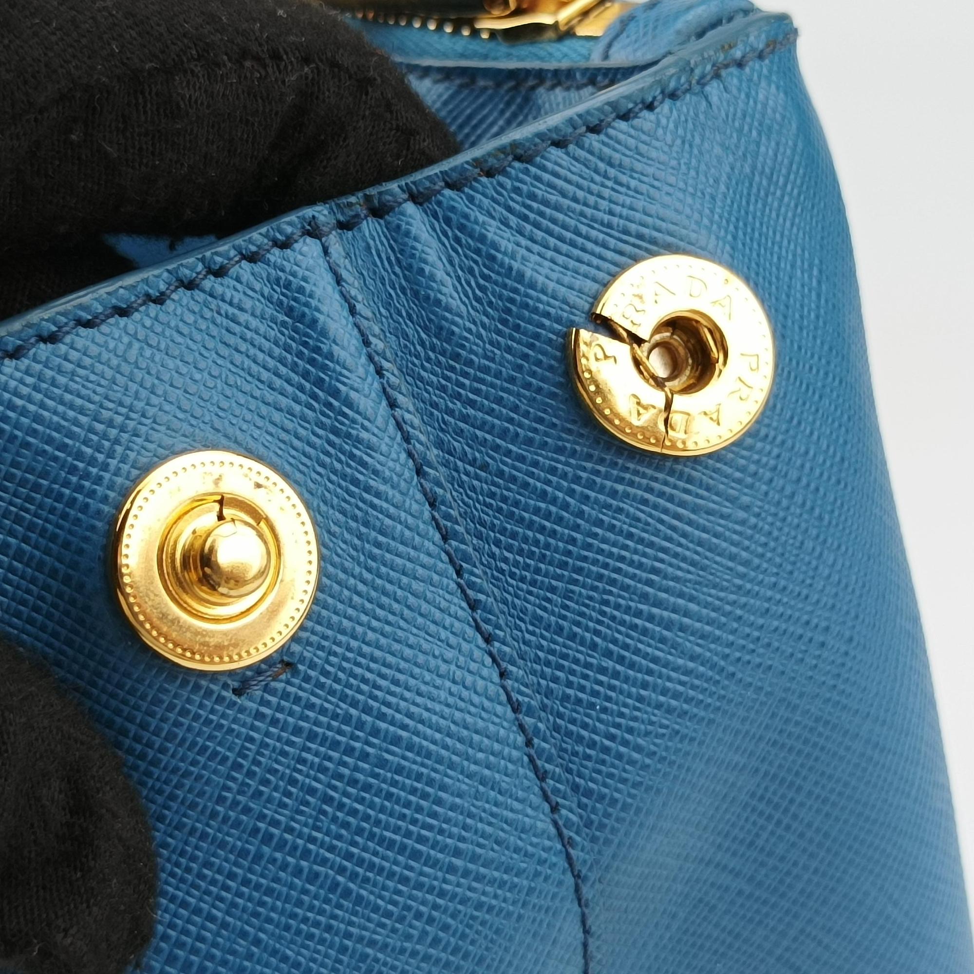 Vintage Prada Galleria Blue SAFFIANO Leather BN1801 shoulderbag | stylenewstar