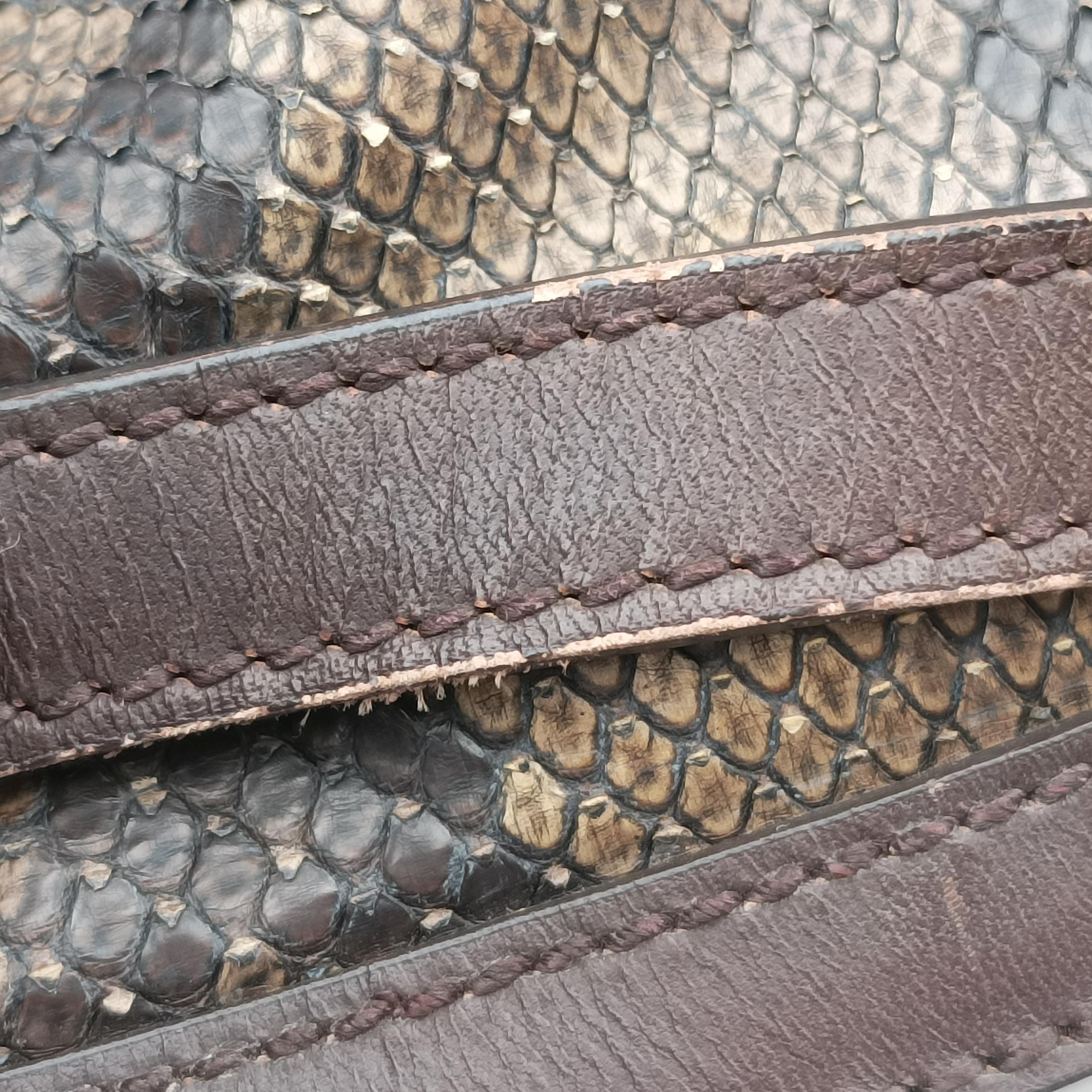 Pre-owned Gucci GG Craft Brown snakeskin 247207 shoulderbag | stylenewstar