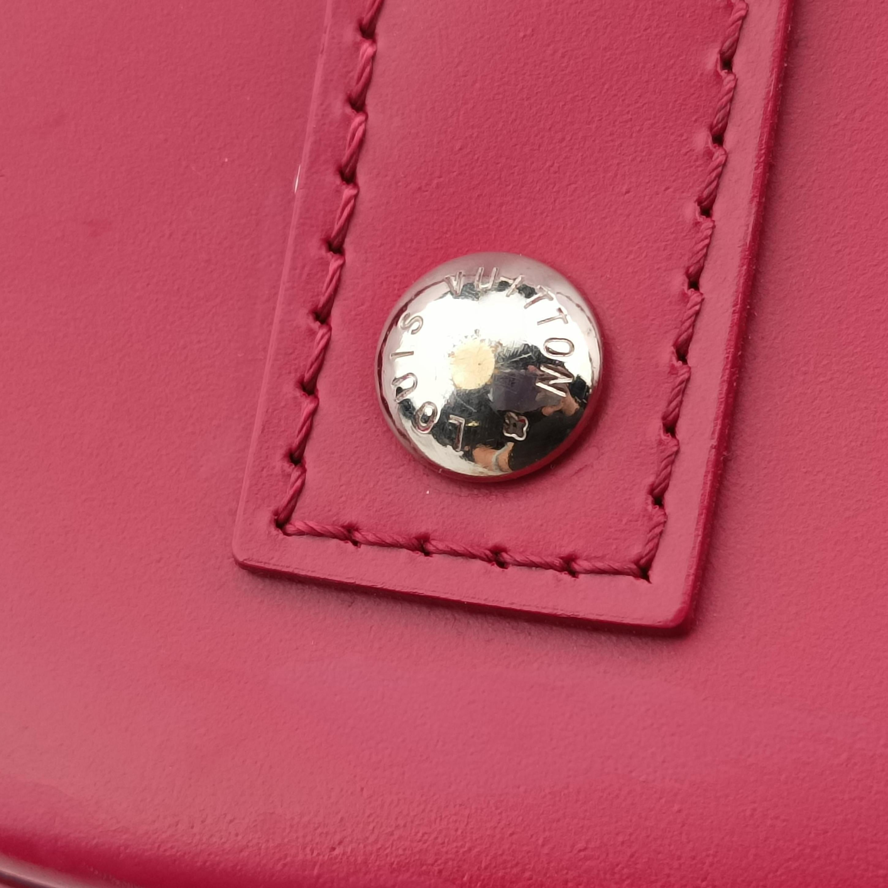 Vintage Louis Vuitton Alma BB FUCHSIA Epi M40851 shoulderbag | stylenewstar