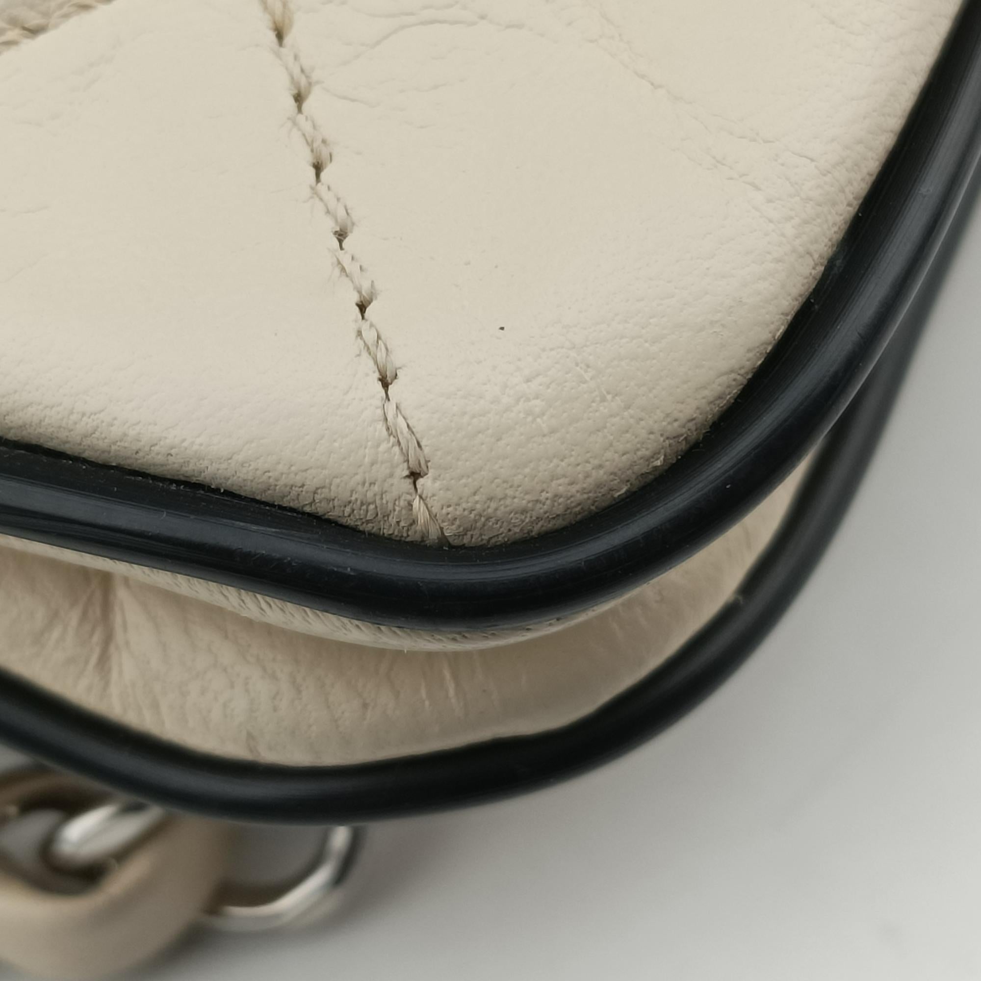 Vintage Chanel East West White lambskin A37691 shoulderbag | stylenewstar