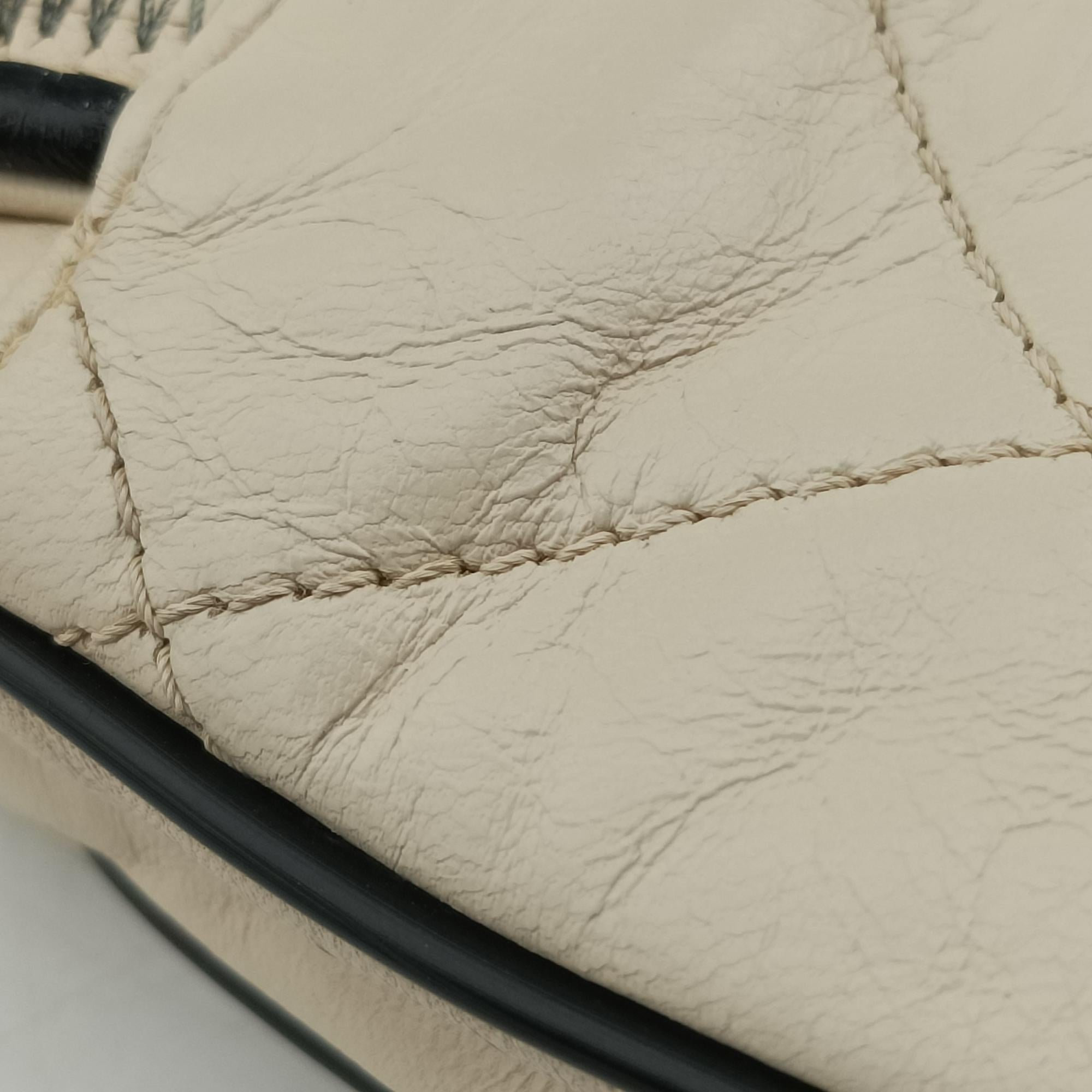 Vintage Chanel East West White lambskin A37691 shoulderbag | stylenewstar