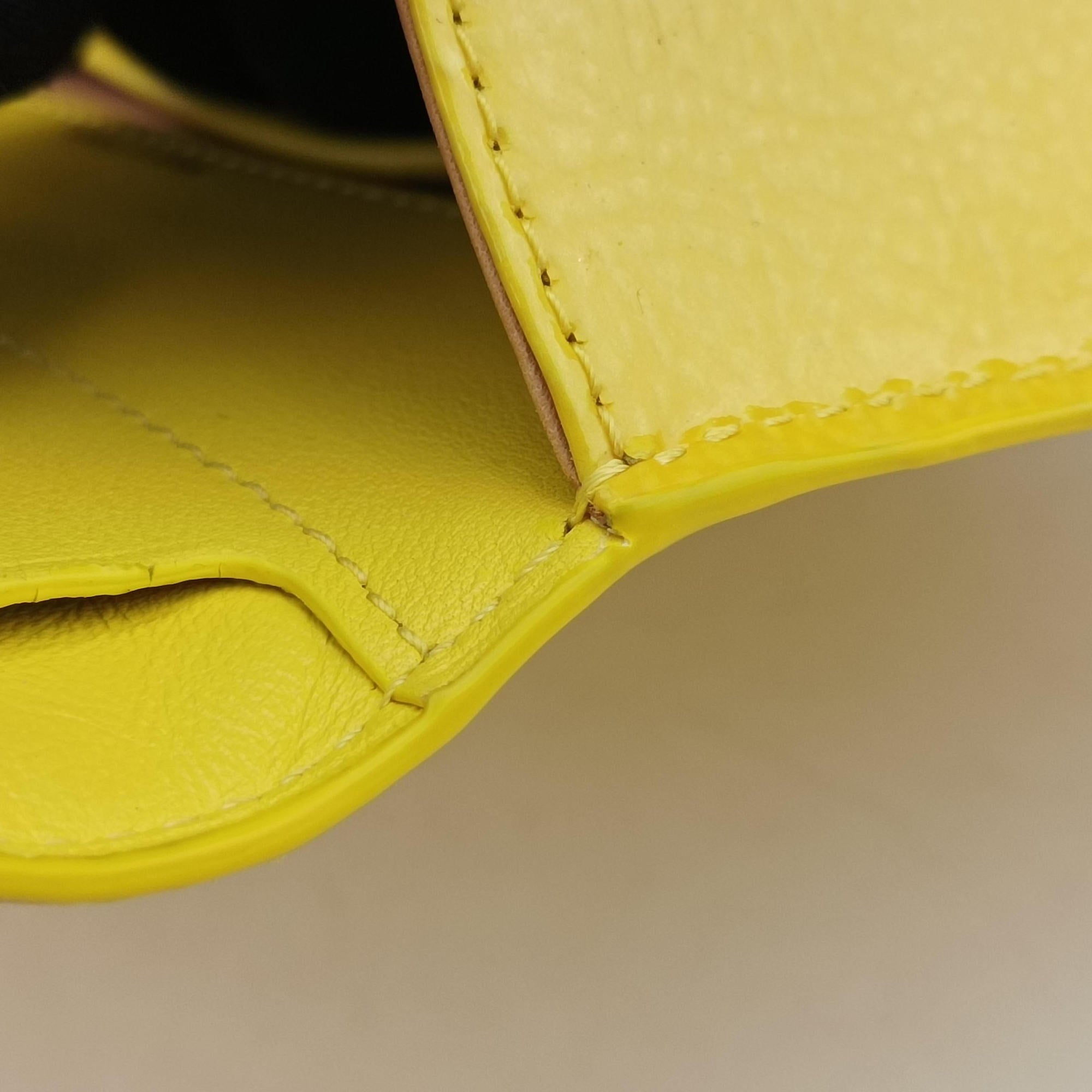 Pre-owned Delvaux Brillant Mini Yellow Patent   shoulderbag | stylenewstar