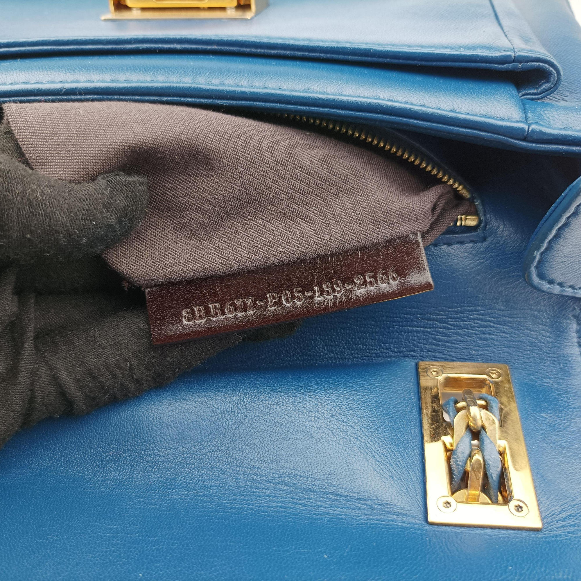 Pre-owned Fendi Be Baguette Blue lambskin 8BR677 shoulderbag | stylenewstar