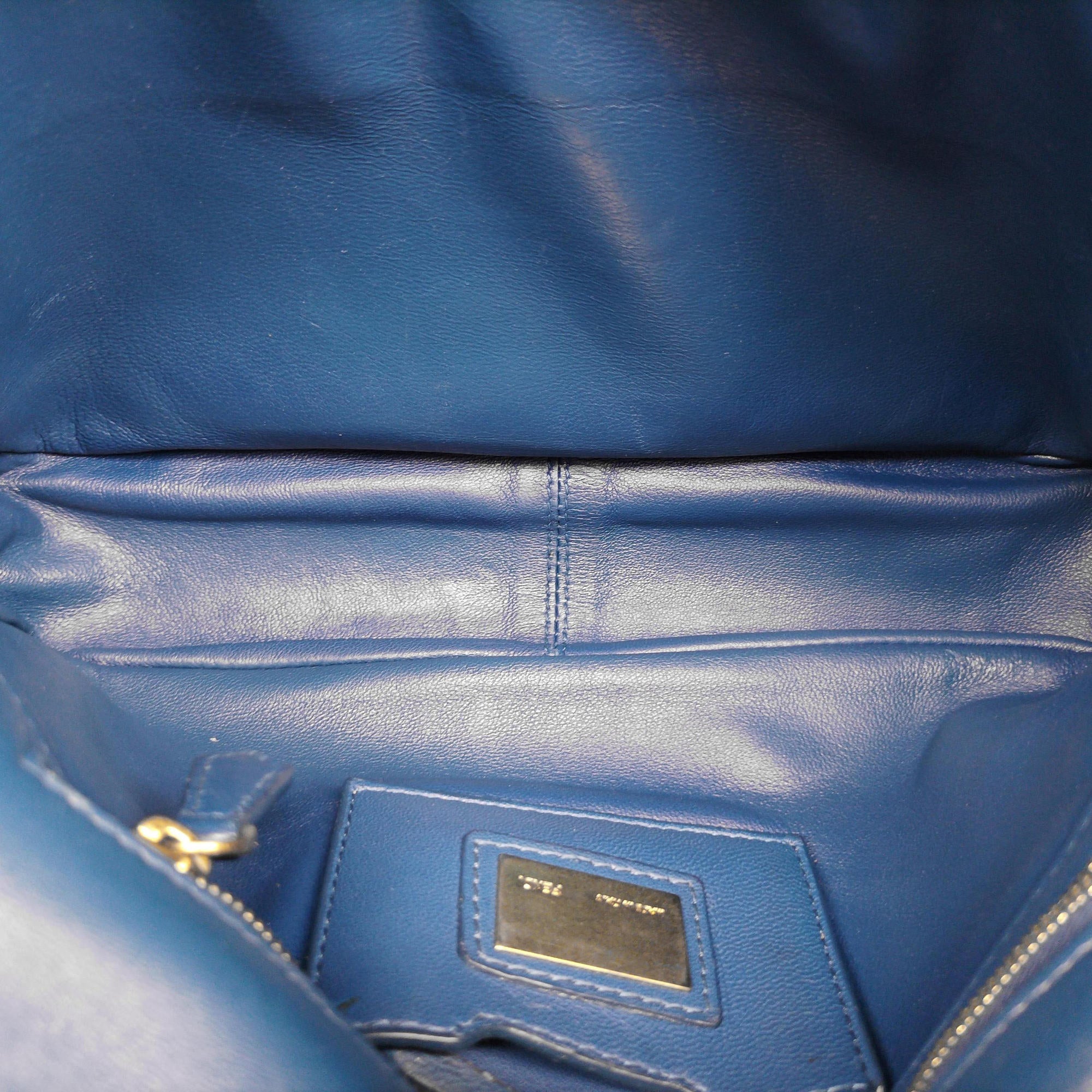 Pre-owned Fendi Be Baguette Blue lambskin 8BR677 shoulderbag | stylenewstar
