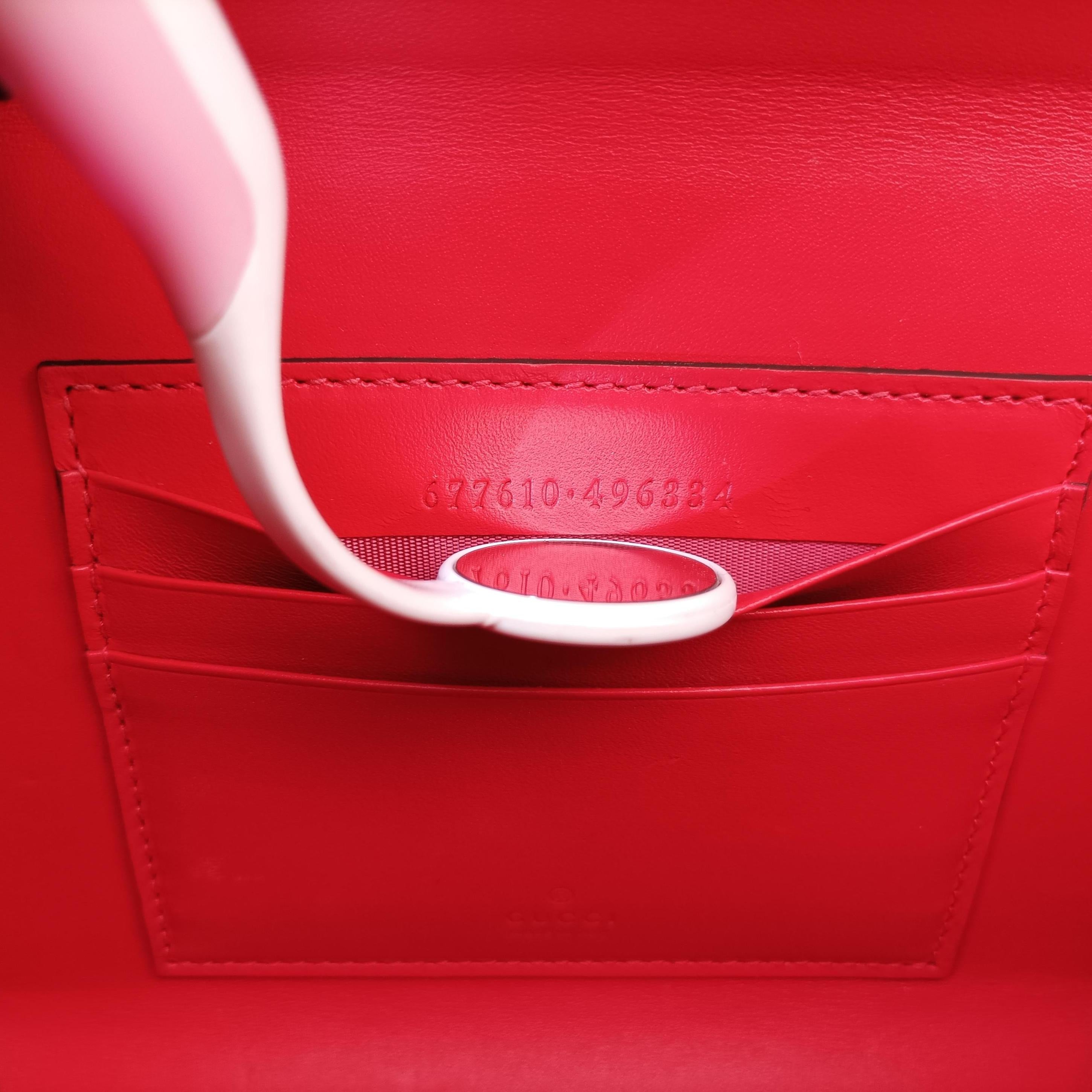 Pre-owned Gucci GG Supreme Brown×Red PVC coated canvas 677610 shoulderbag | stylenewstar