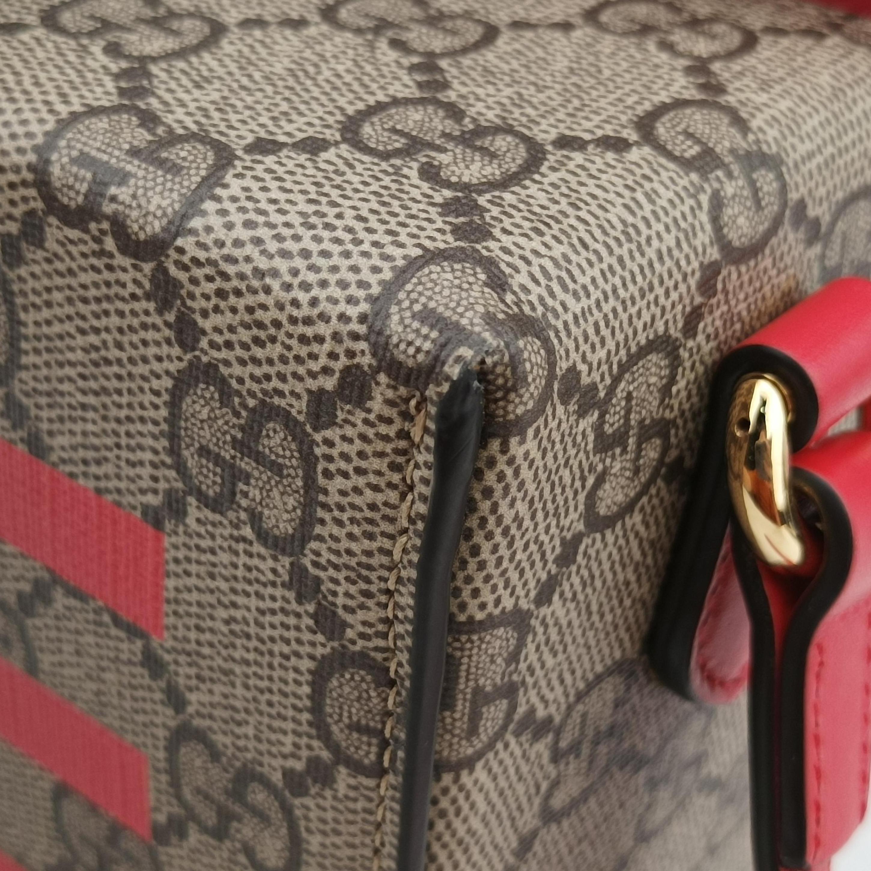 Pre-owned Gucci GG Supreme Brown×Red PVC coated canvas 677610 shoulderbag | stylenewstar