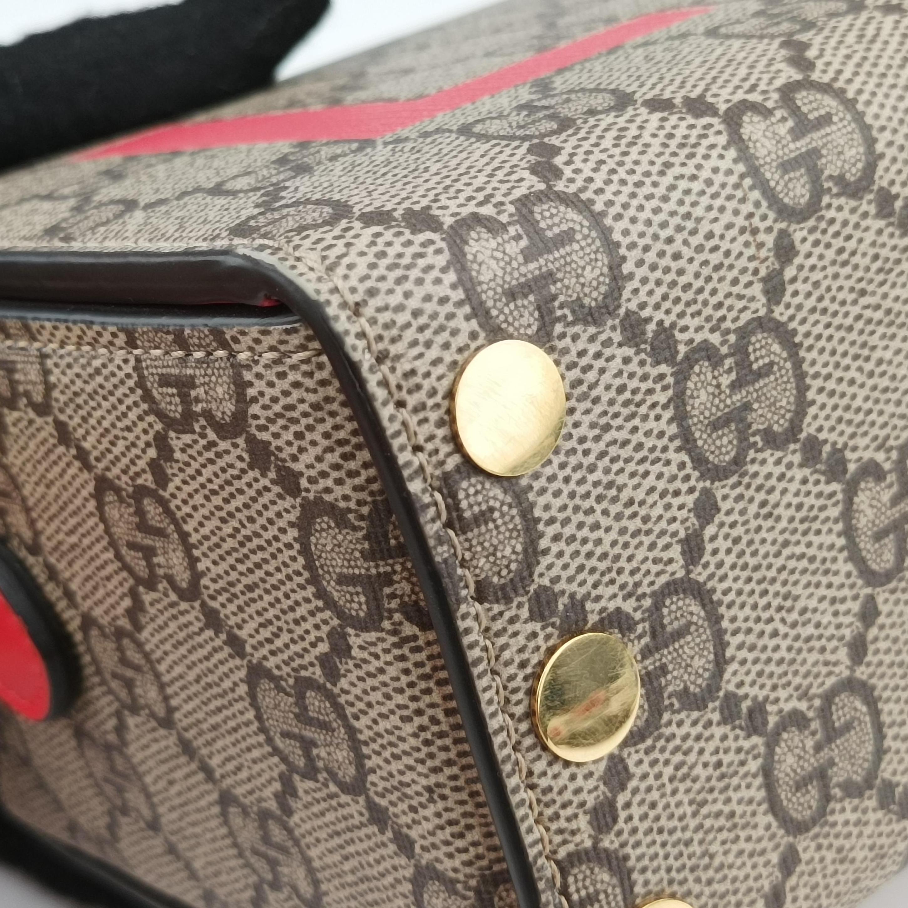 Pre-owned Gucci GG Supreme Brown×Red PVC coated canvas 677610 shoulderbag | stylenewstar