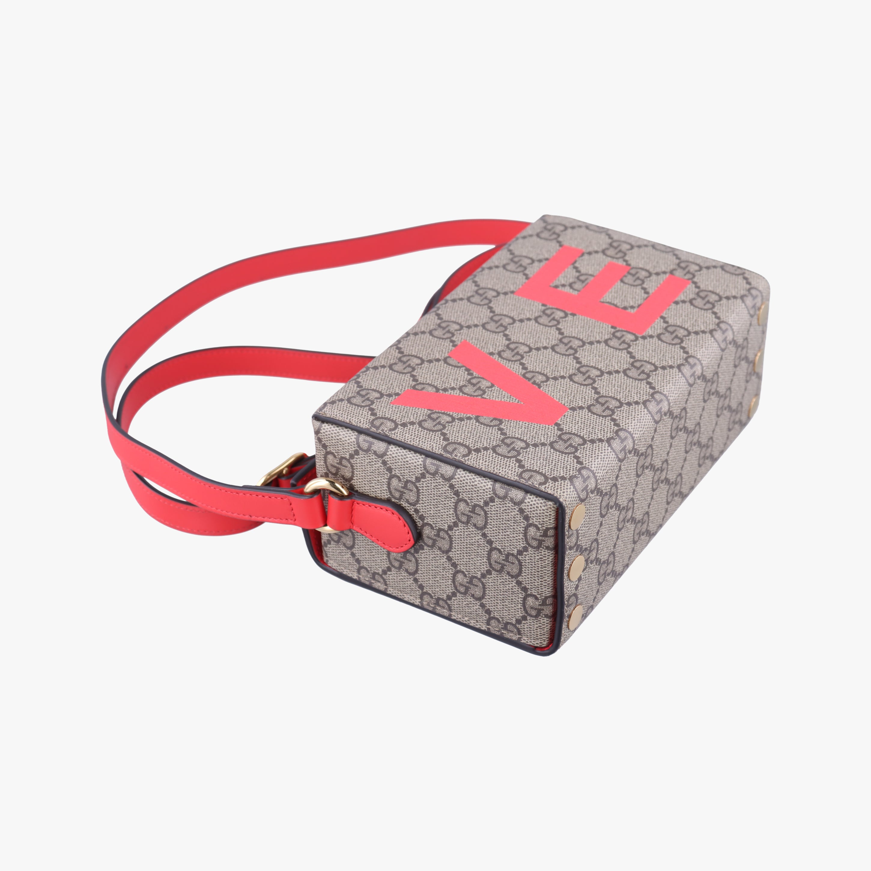 Pre-owned Gucci GG Supreme Brown×Red PVC coated canvas 677610 shoulderbag | stylenewstar