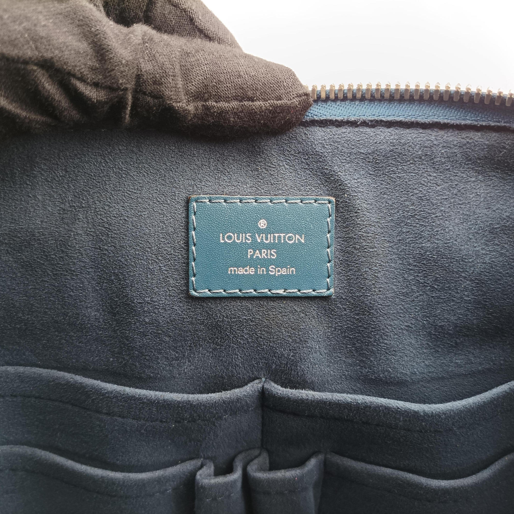Pre-owned Louis Vuitton Porte Documents Jour blue Epi M51700 handbag | stylenewstar