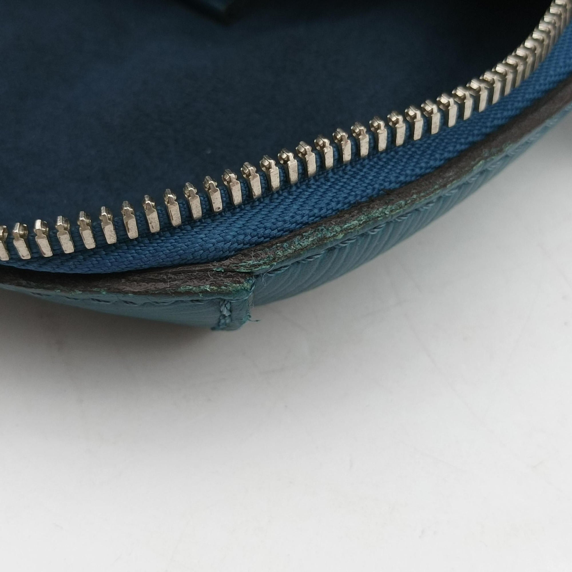 Pre-owned Louis Vuitton Porte Documents Jour blue Epi M51700 handbag | stylenewstar