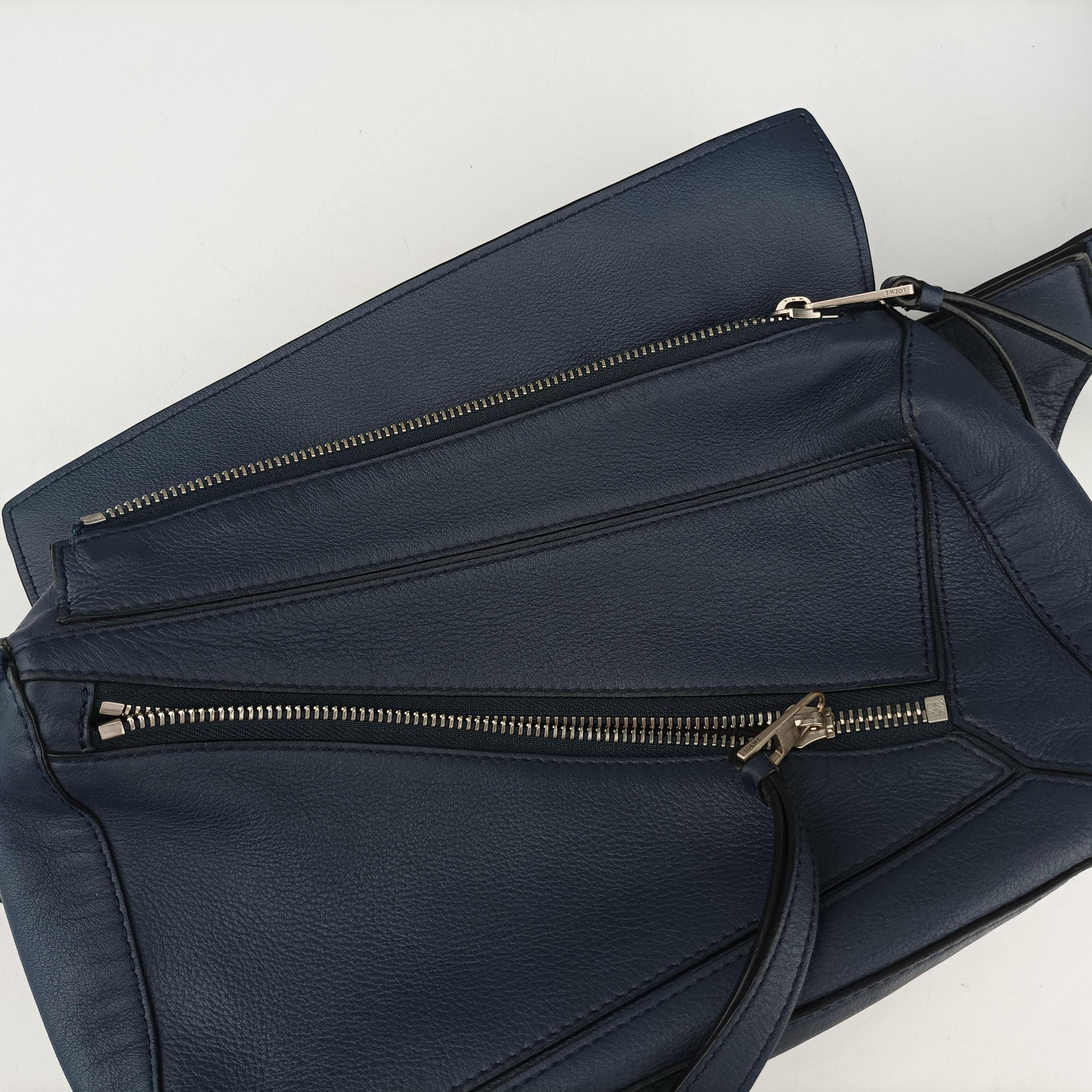 Pre-owned Loewe Puzzle Navy Leather  bum bag/waist bag | stylenewstar