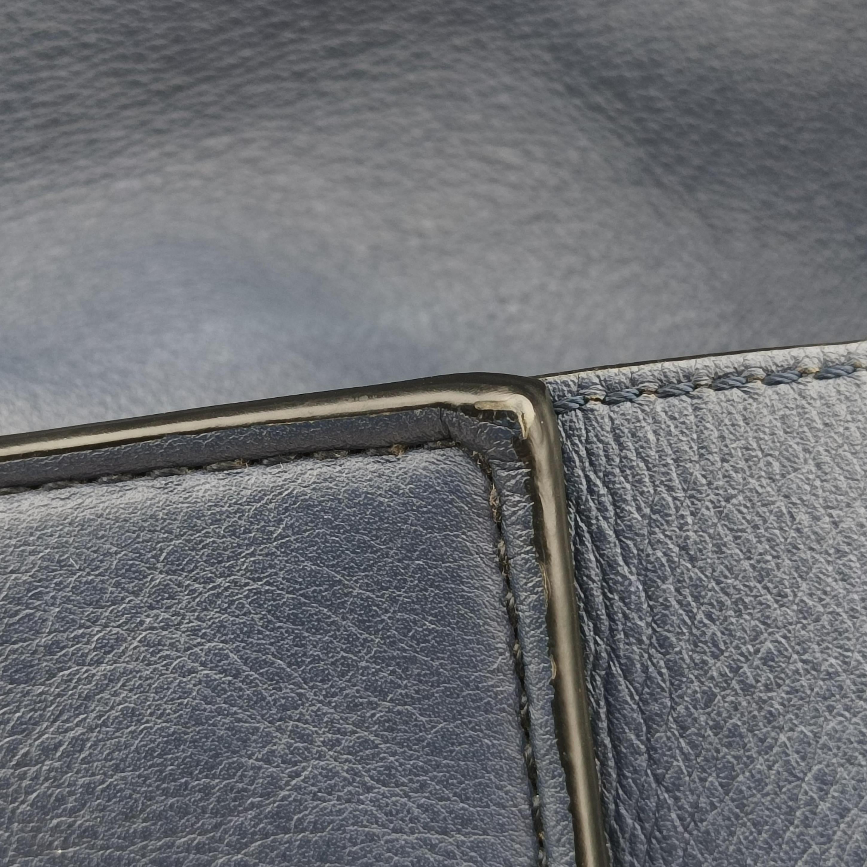 Pre-owned Loewe Puzzle Navy Leather  bum bag/waist bag | stylenewstar