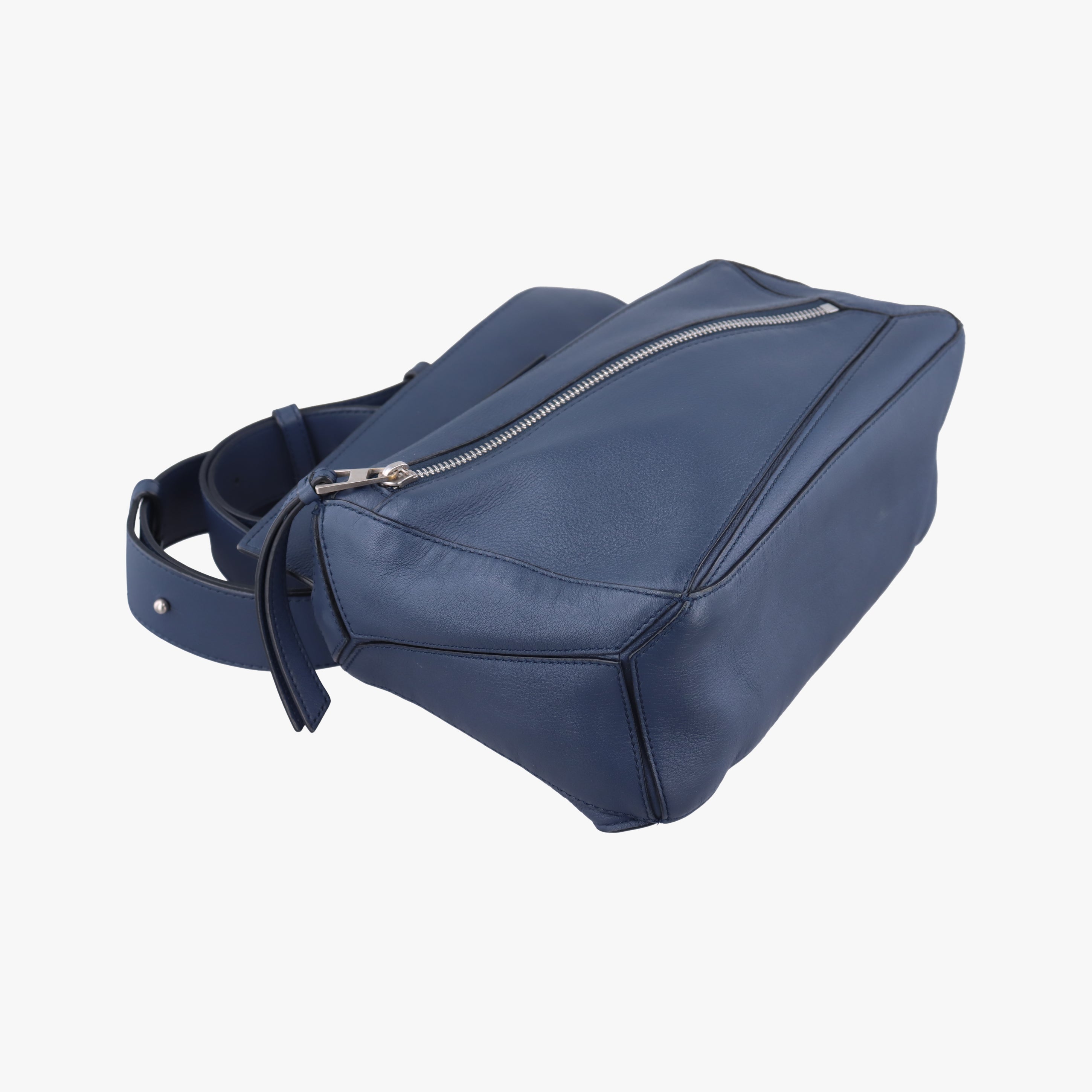 Pre-owned Loewe Puzzle Navy Leather  bum bag/waist bag | stylenewstar