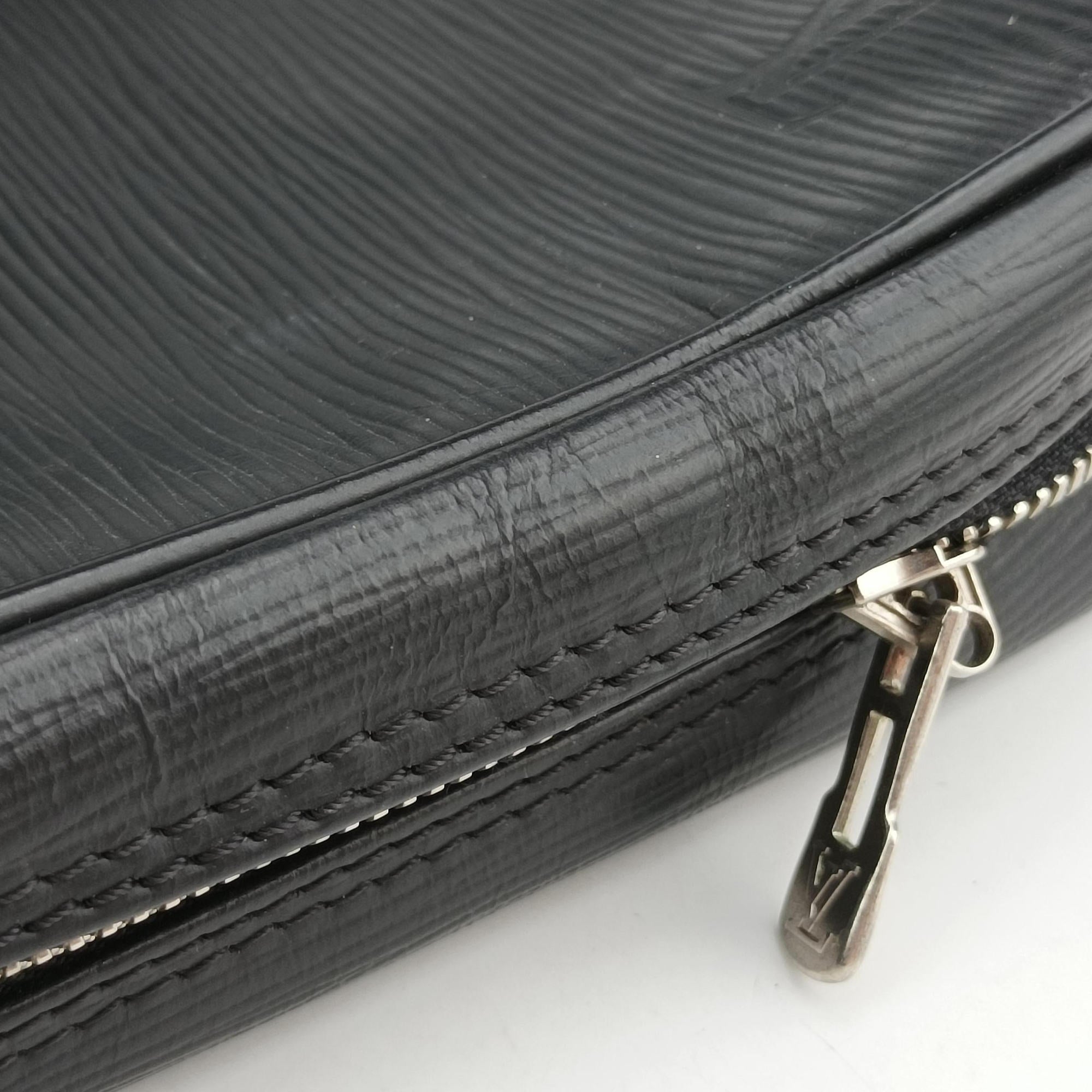 Pre-owned Louis Vuitton Porto Document Voyage Black Epi M59162 handbag | stylenewstar