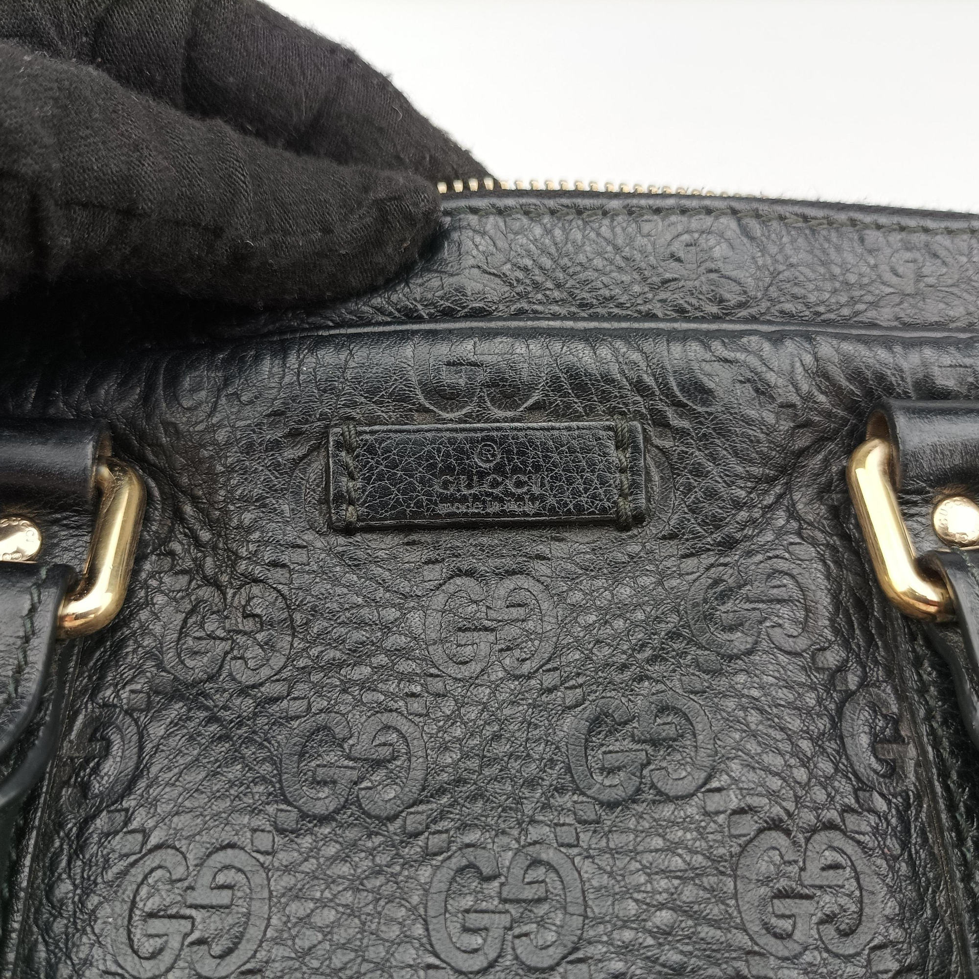 Pre-owned Gucci Guccissima Business Black Leather 208463 handbag | stylenewstar