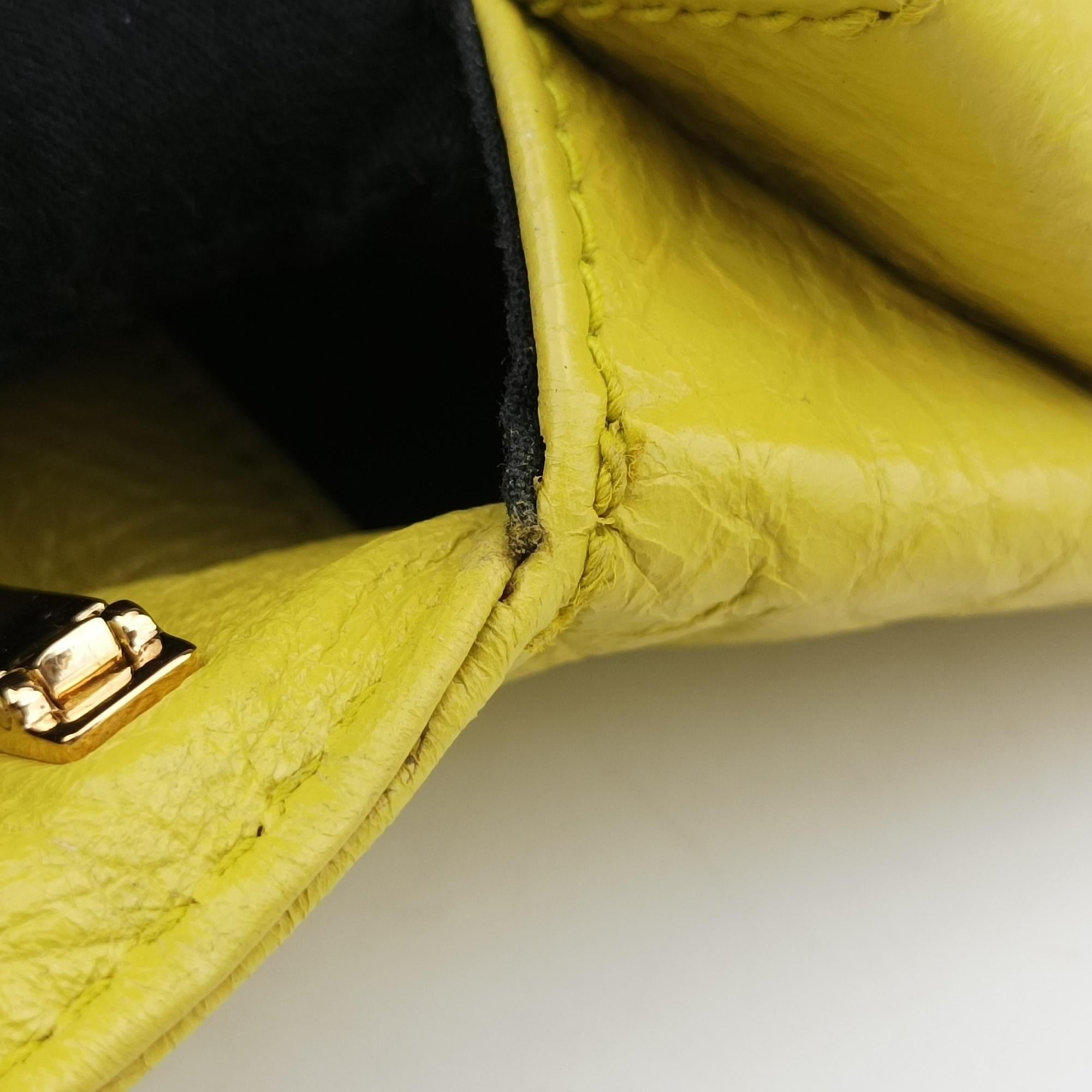Pre-owned Balenciaga Envelop Yellow lambskin  shoulderbag | stylenewstar