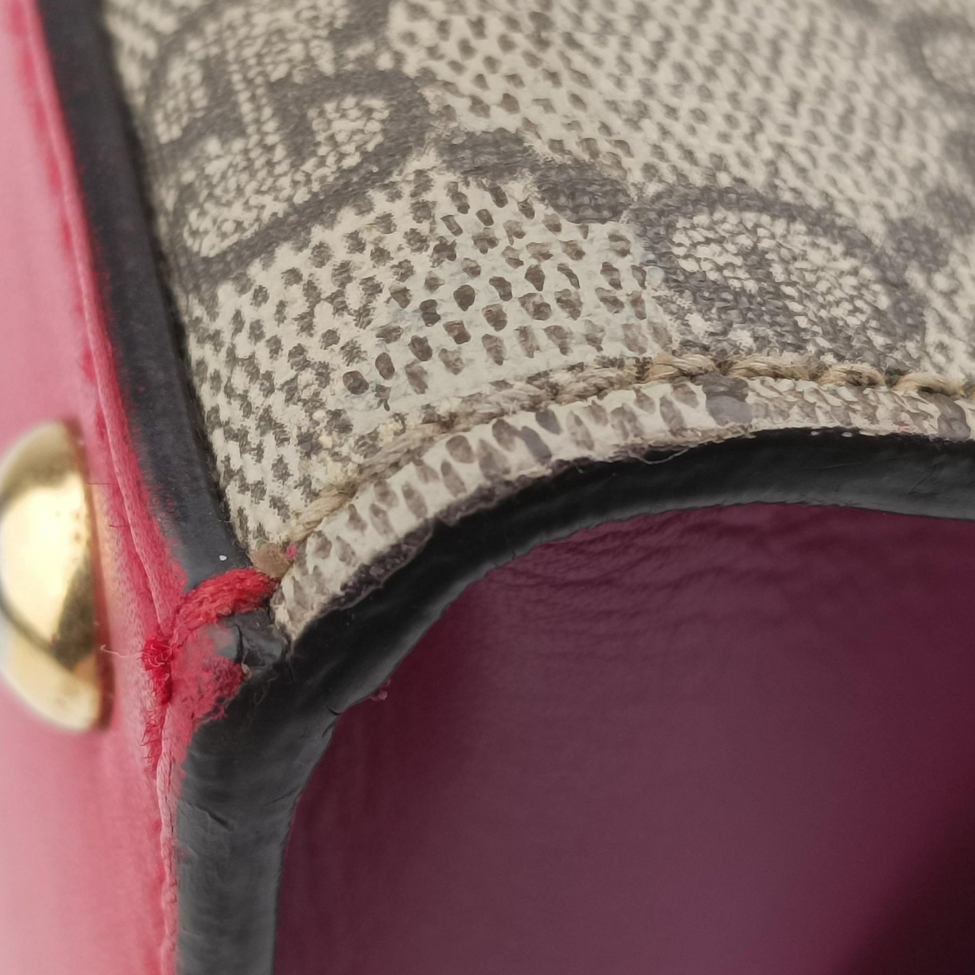 Pre-owned Gucci Padlock Beige × Red × Multi PVC coated canvas×leather 453188 shoulderbag | stylenewstar