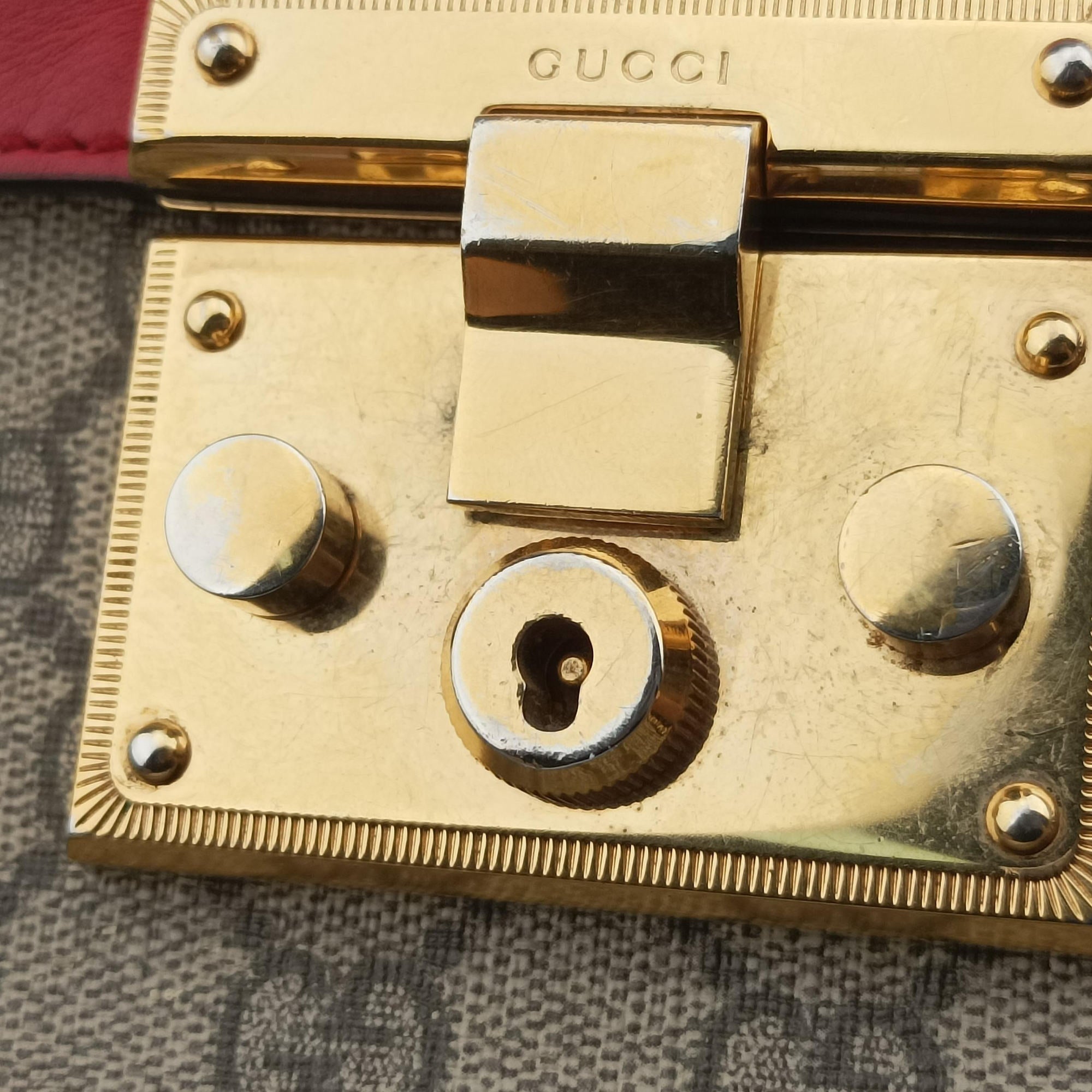 Pre-owned Gucci Padlock Beige × Red × Multi PVC coated canvas×leather 453188 shoulderbag | stylenewstar