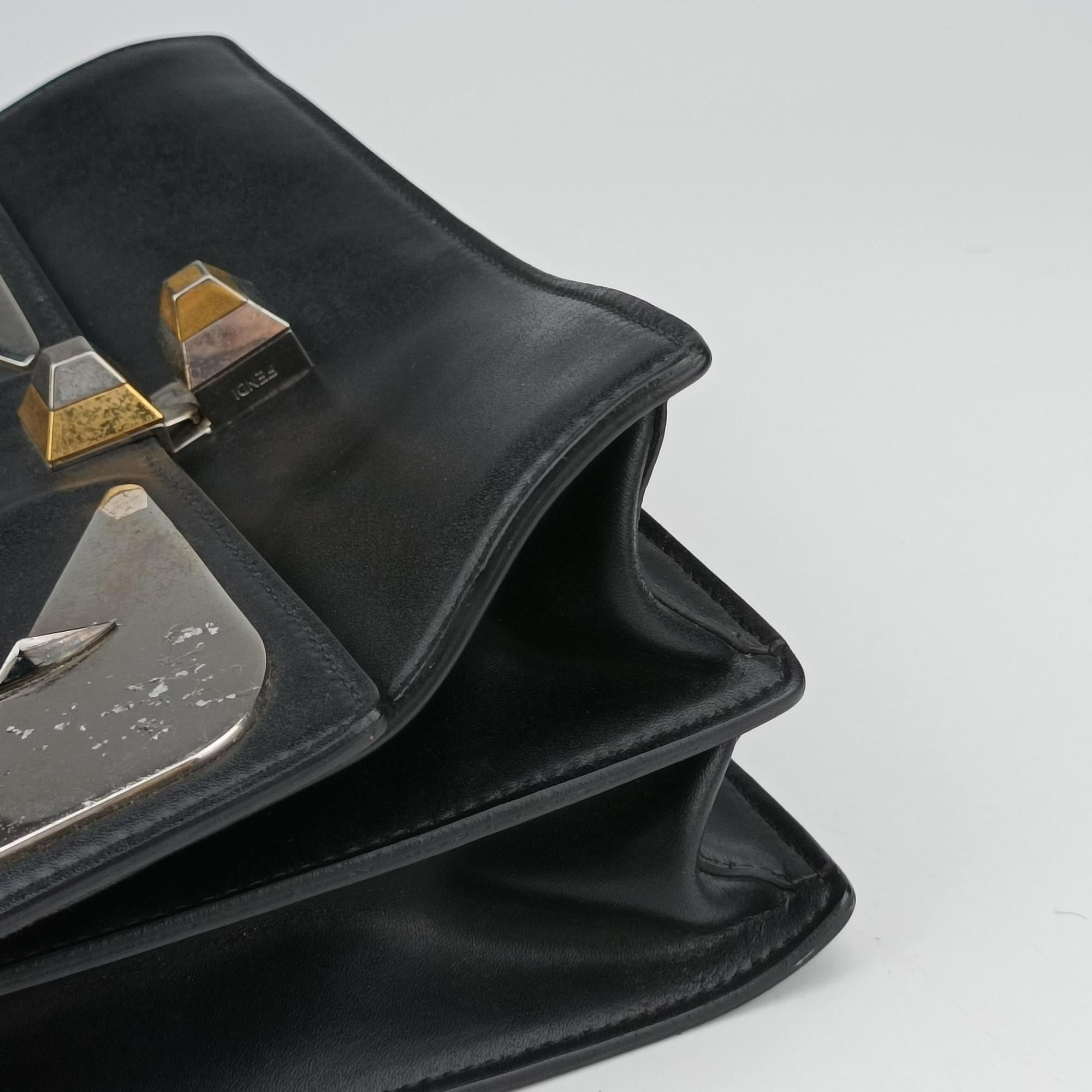 Vintage Fendi Kan I Black Leather 8BT283 shoulderbag | stylenewstar