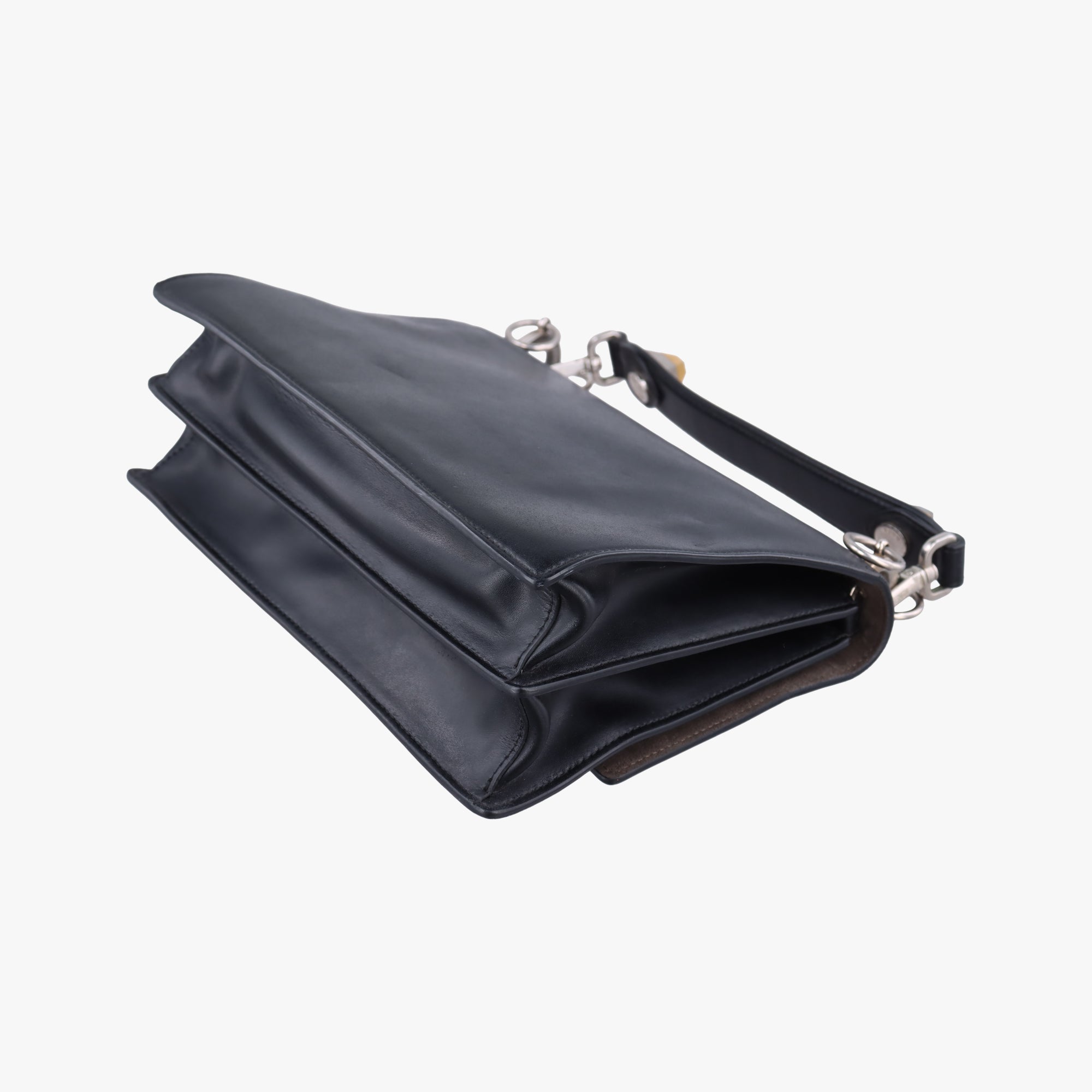 Vintage Fendi Kan I Black Leather 8BT283 shoulderbag | stylenewstar