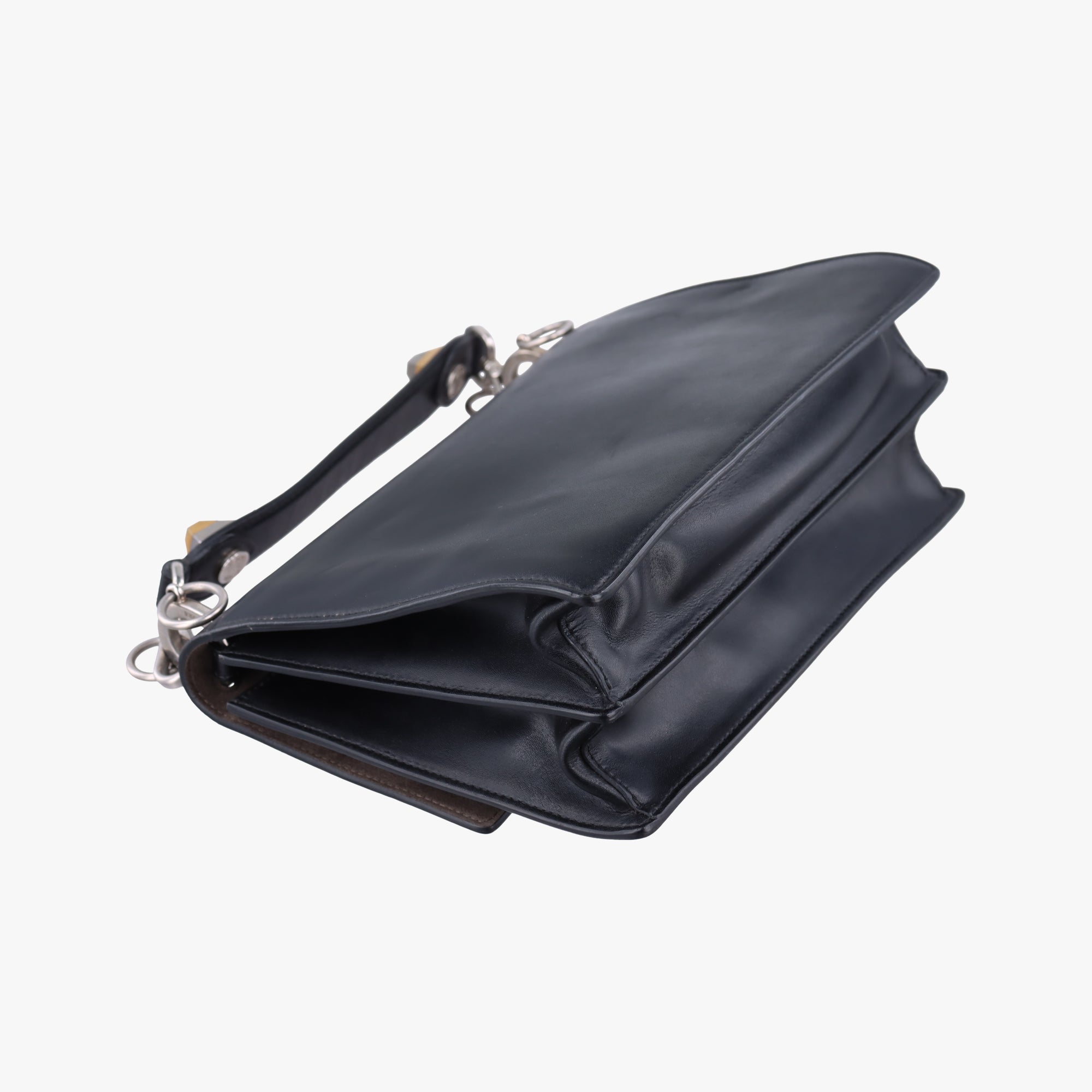 Vintage Fendi Kan I Black Leather 8BT283 shoulderbag | stylenewstar
