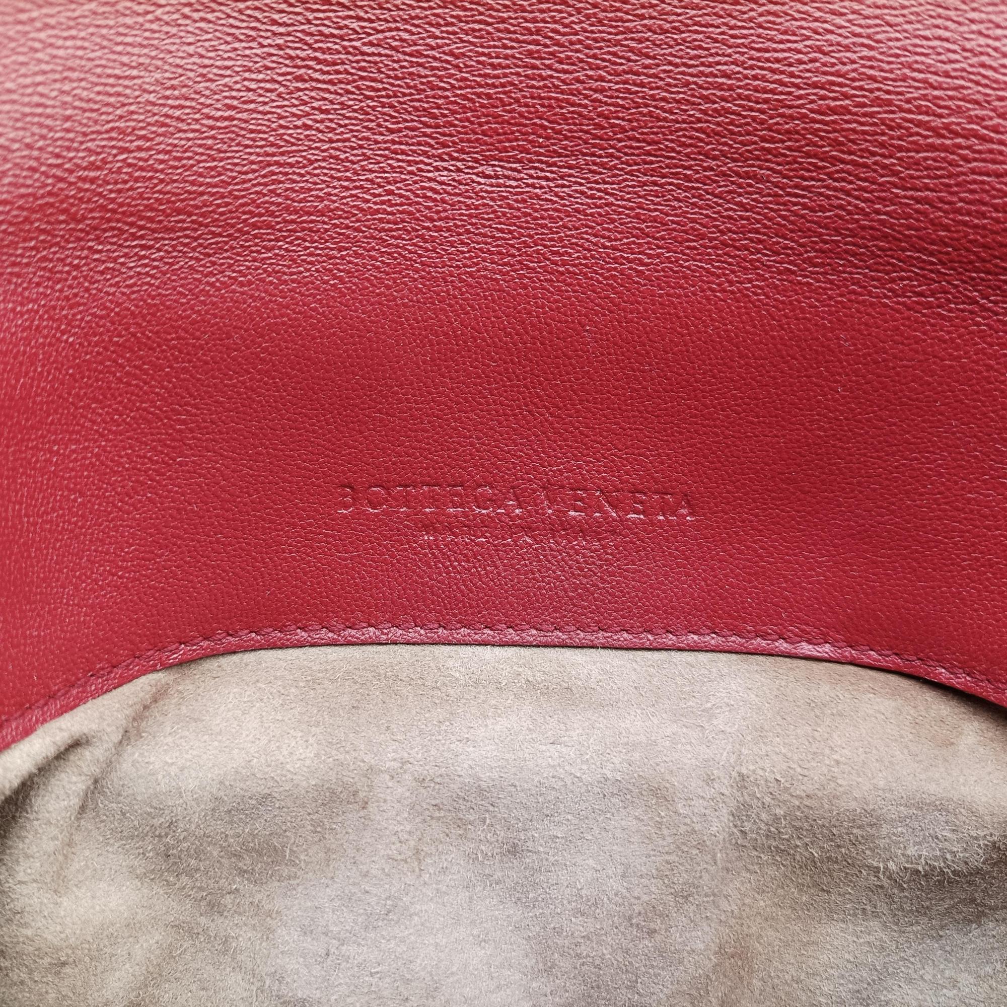 Vintage Bottega Veneta Luna Intrecciato Red lambskin  shoulderbag | stylenewstar