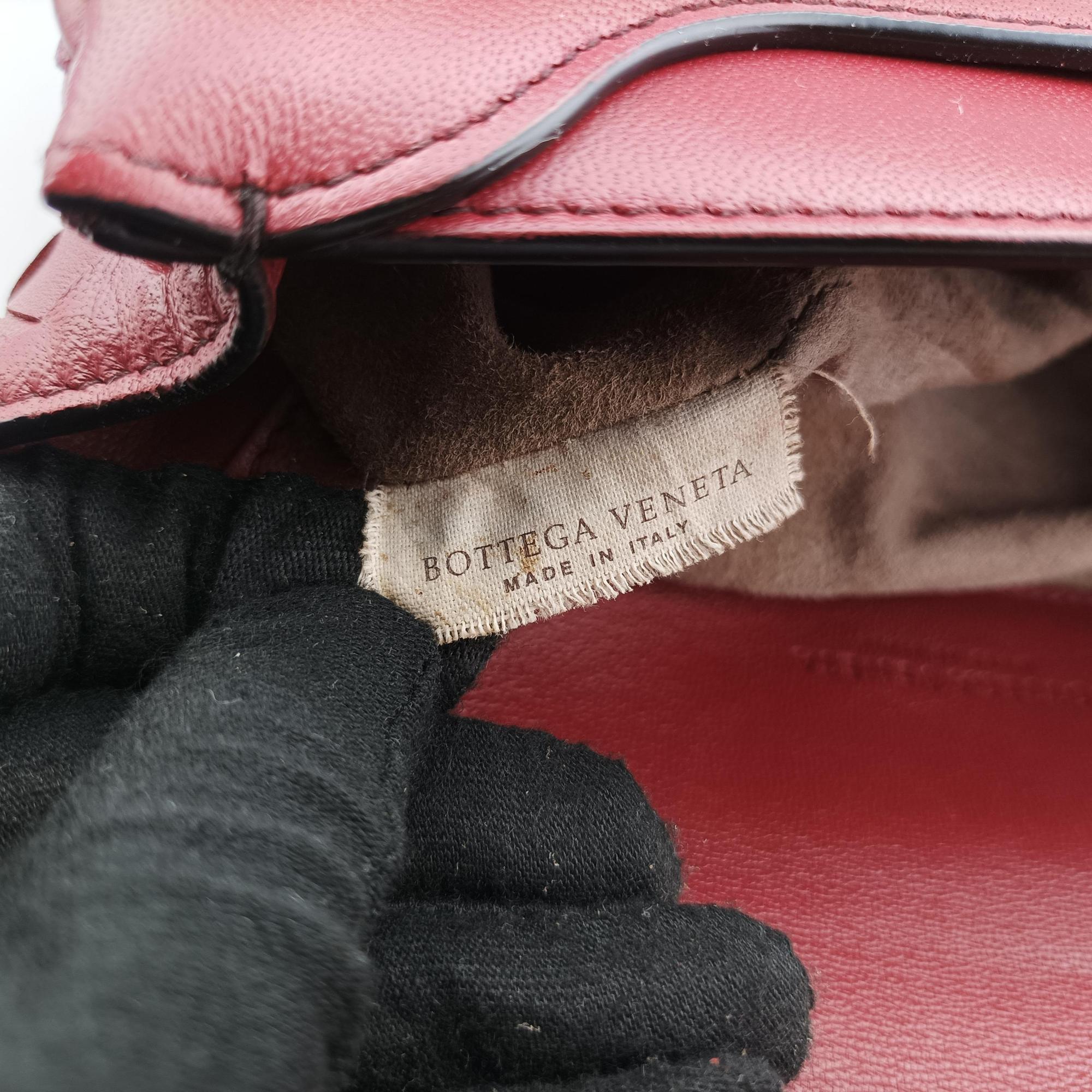 Vintage Bottega Veneta Luna Intrecciato Red lambskin  shoulderbag | stylenewstar