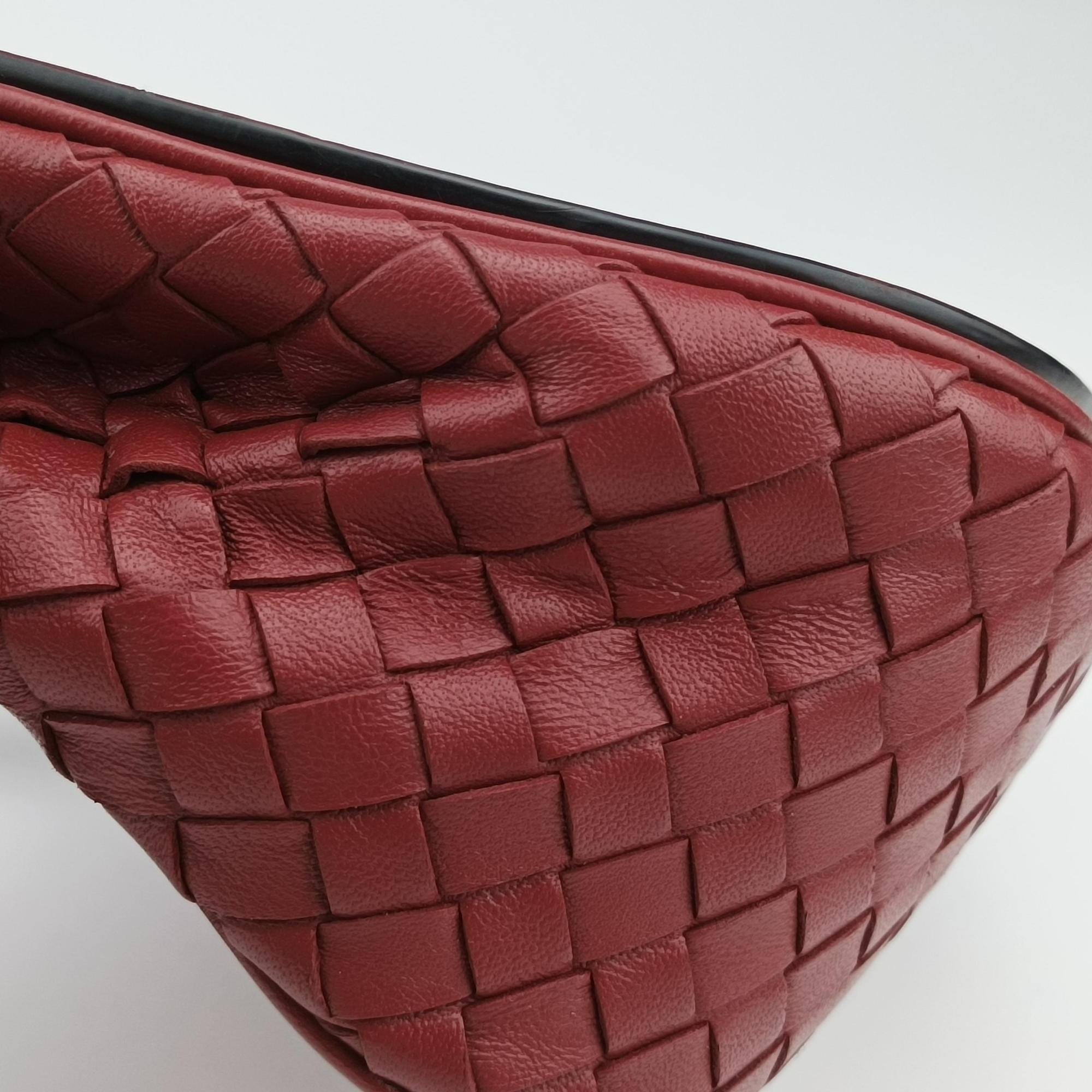 Vintage Bottega Veneta Luna Intrecciato Red lambskin  shoulderbag | stylenewstar