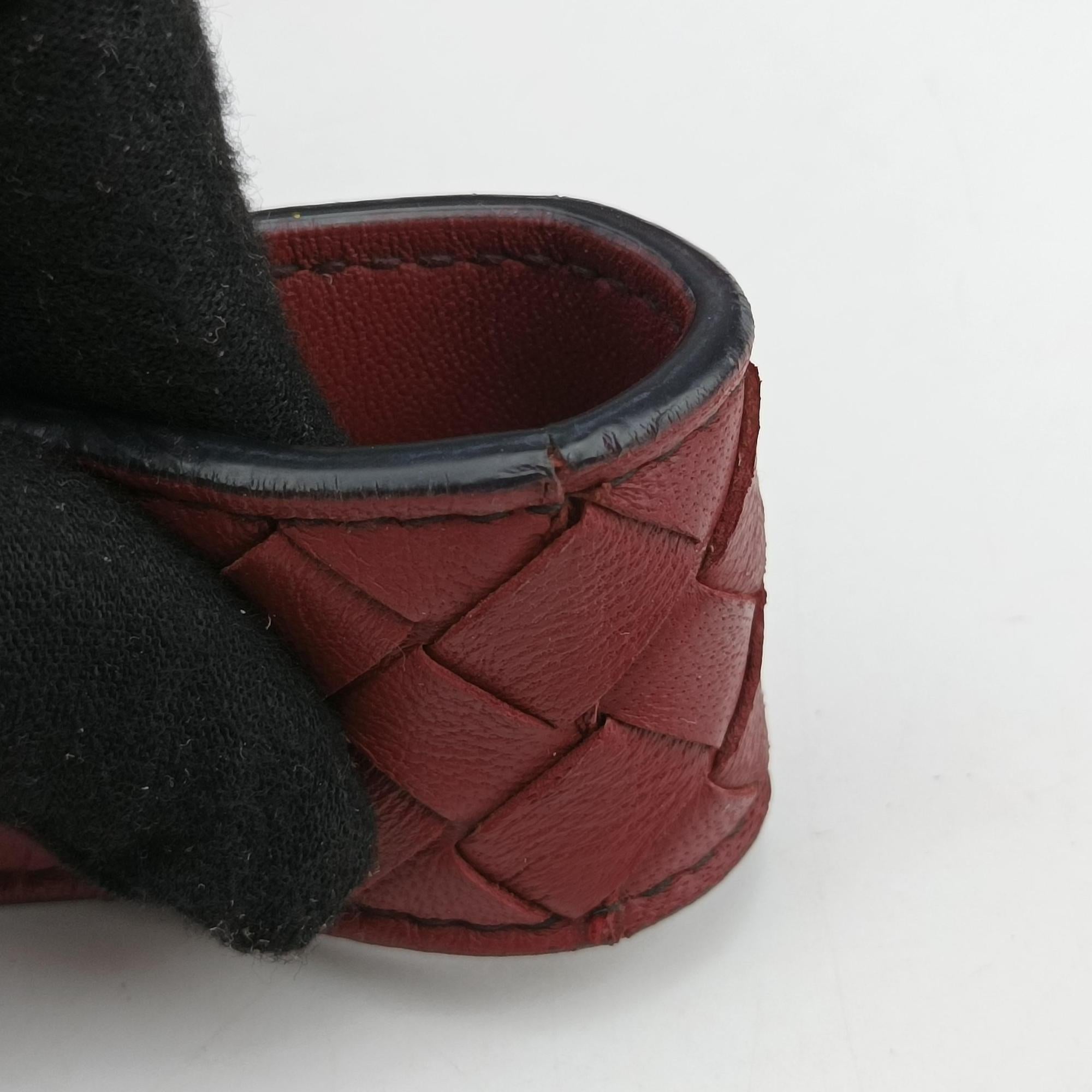 Vintage Bottega Veneta Luna Intrecciato Red lambskin  shoulderbag | stylenewstar