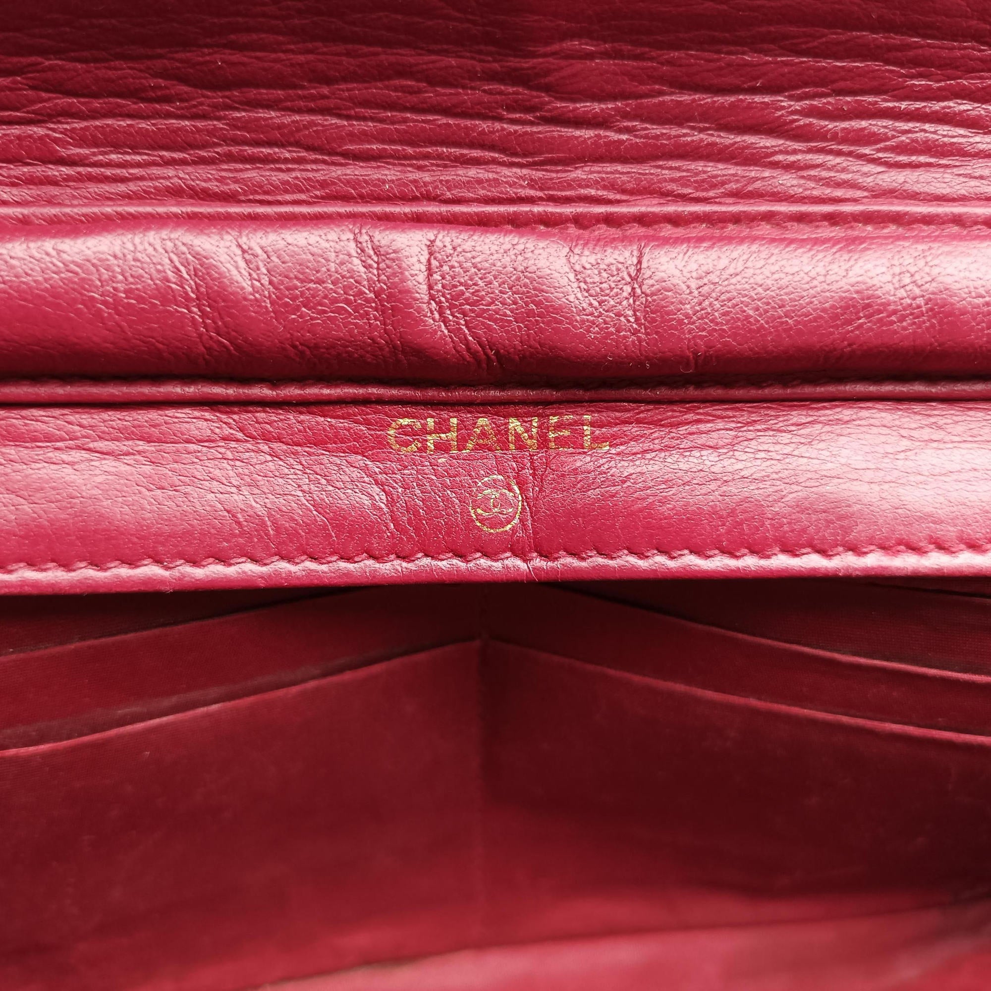 Vintage Chanel CocoMark Red Caviar Skin A05281 shoulderbag | stylenewstar