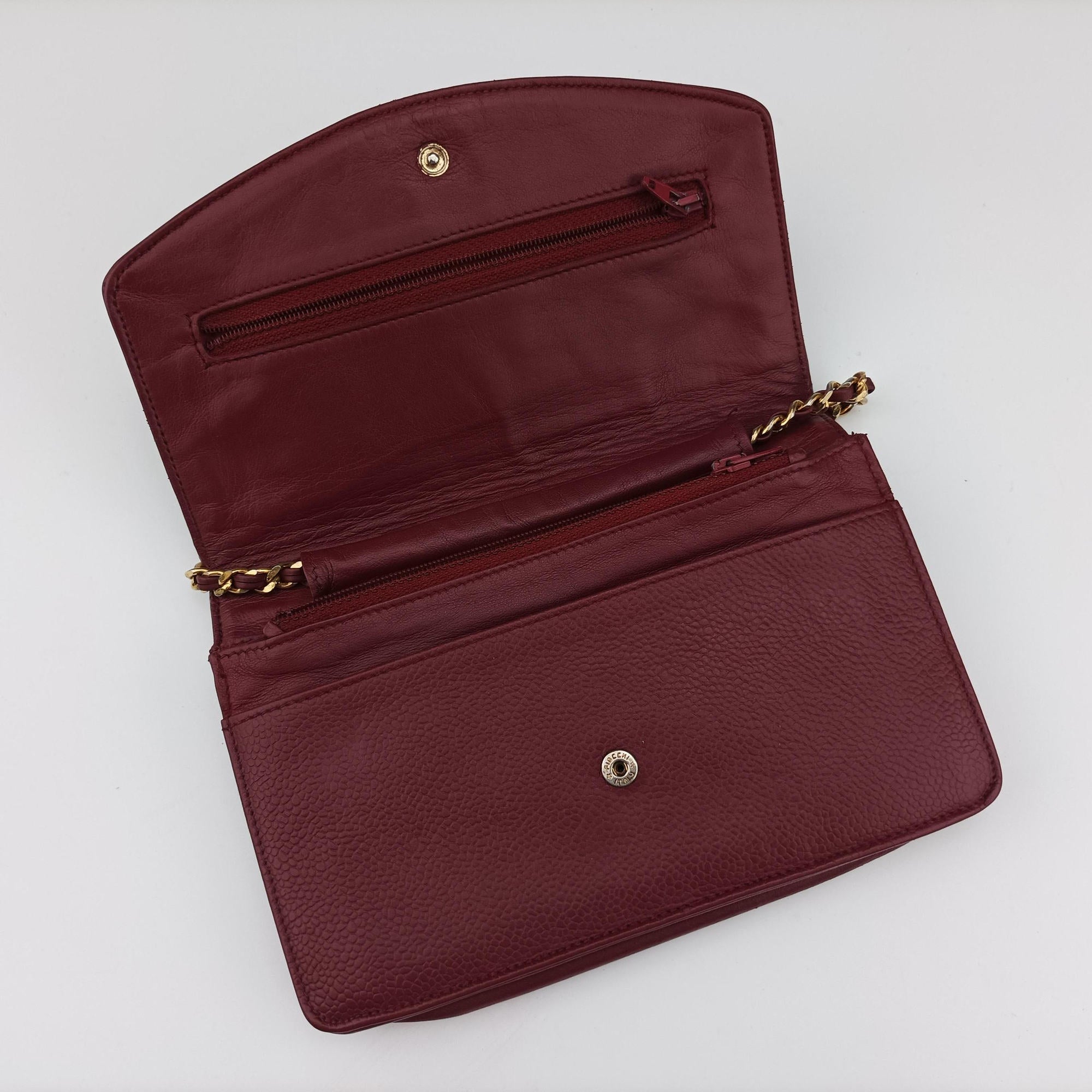 Vintage Chanel CocoMark Red Caviar Skin A05281 shoulderbag | stylenewstar