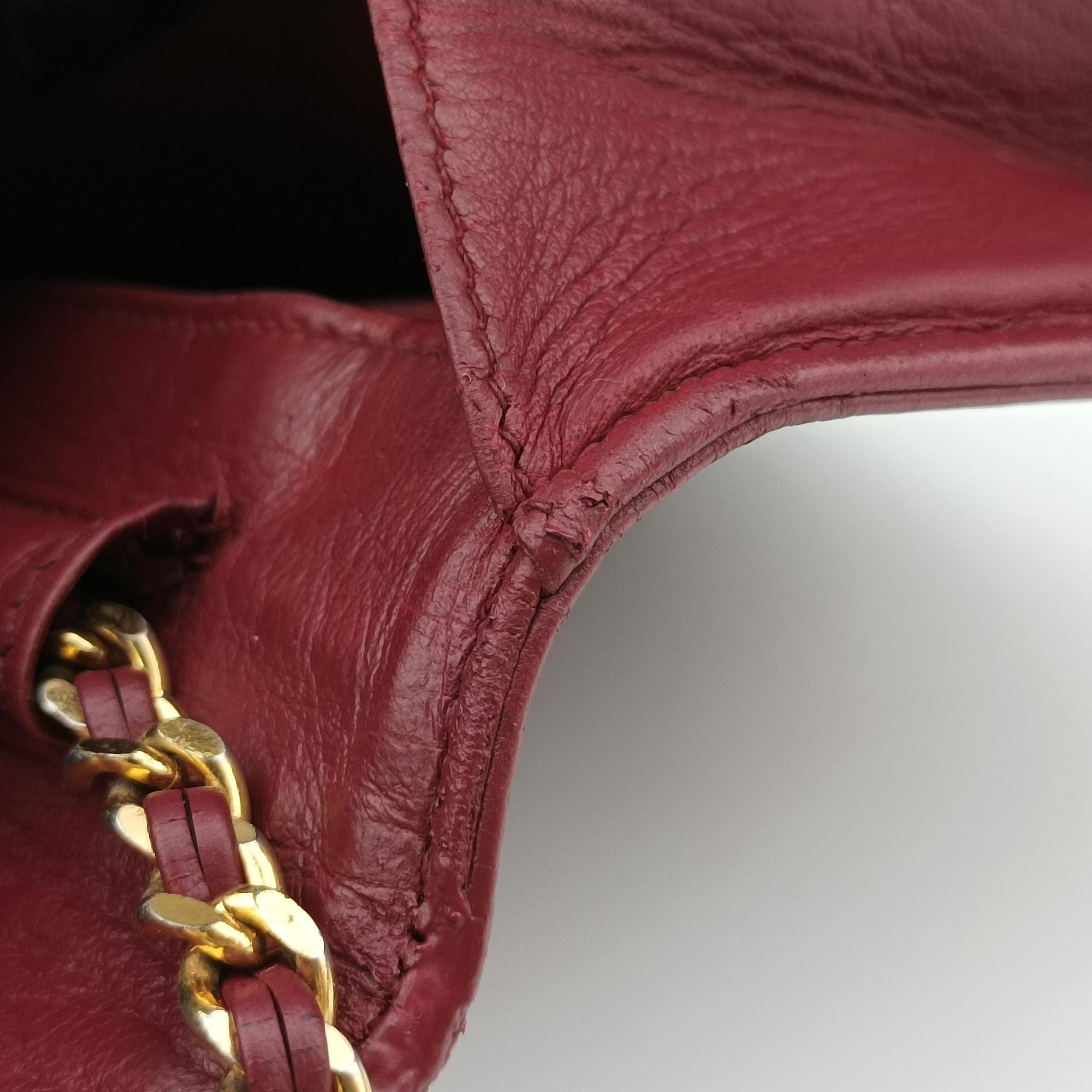 Vintage Chanel CocoMark Red Caviar Skin A05281 shoulderbag | stylenewstar