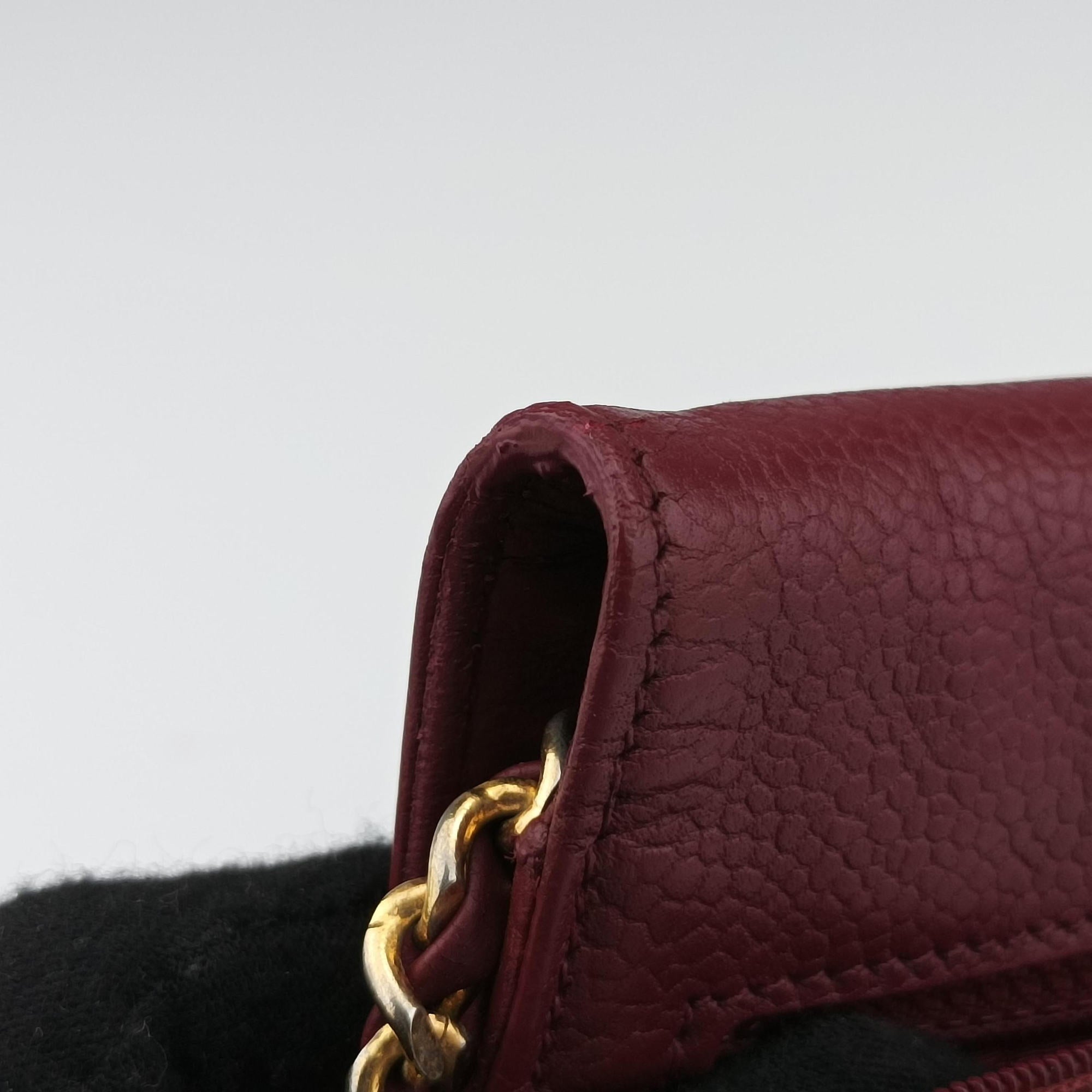 Vintage Chanel CocoMark Red Caviar Skin A05281 shoulderbag | stylenewstar